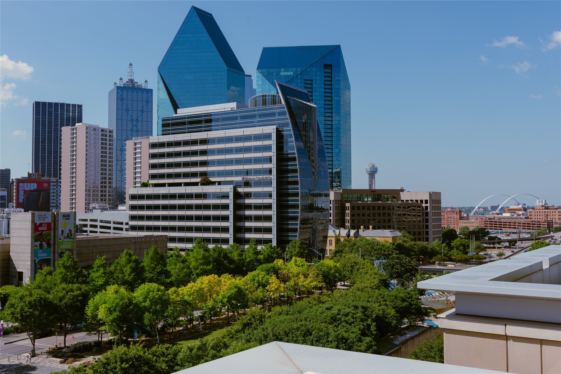 2025 Woodall Rodgers Freeway Dallas TX 75201