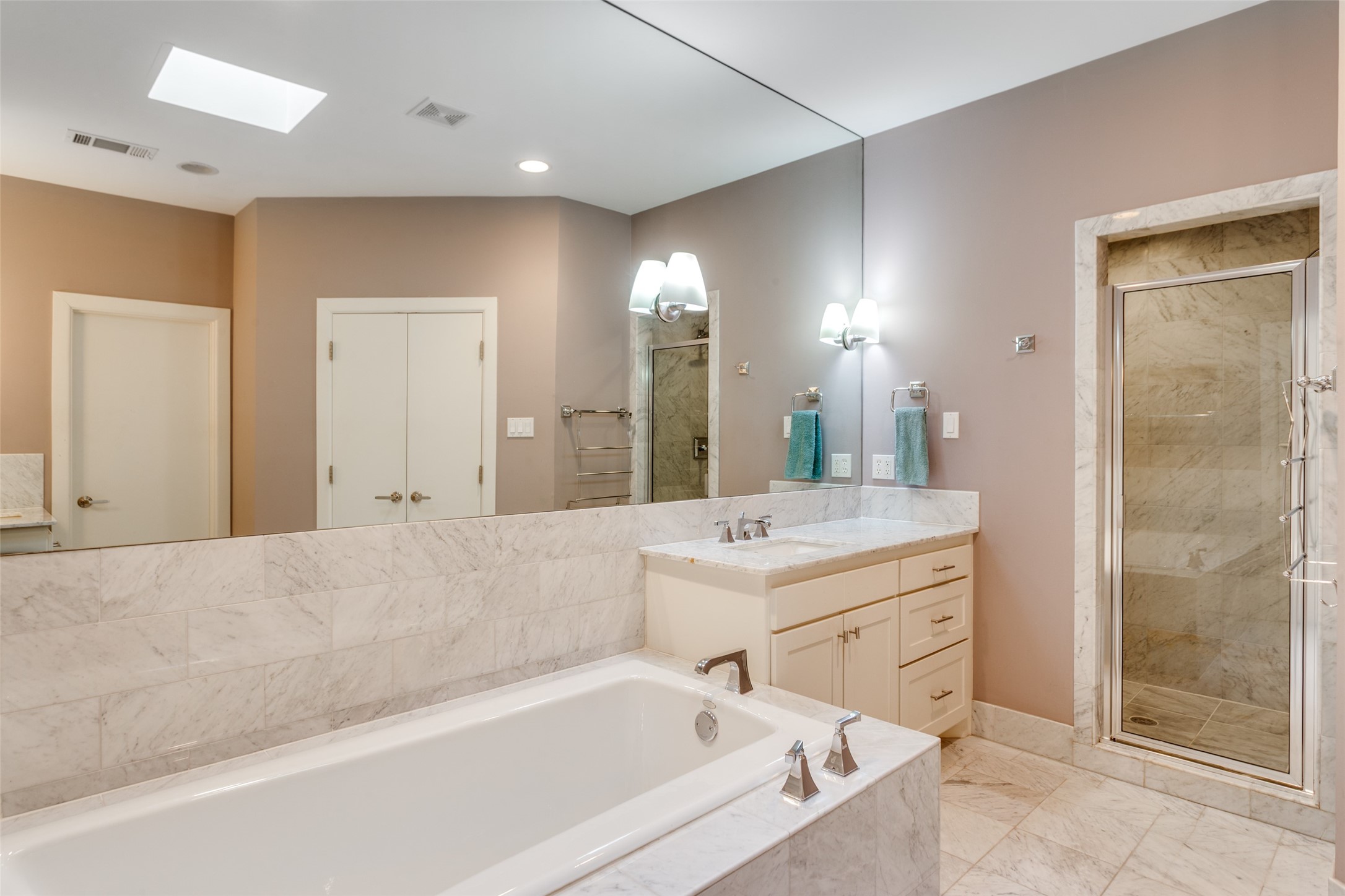 3319 W 6th Street Fort Worth TX 76107