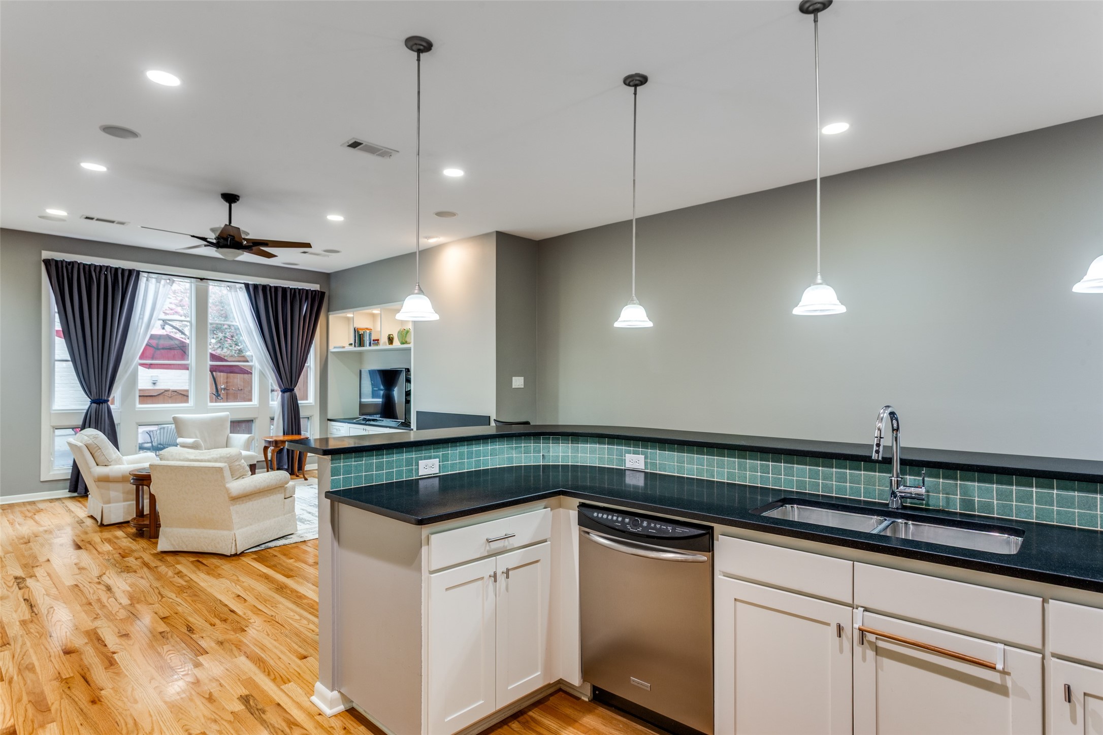 3319 W 6th Street Fort Worth TX 76107