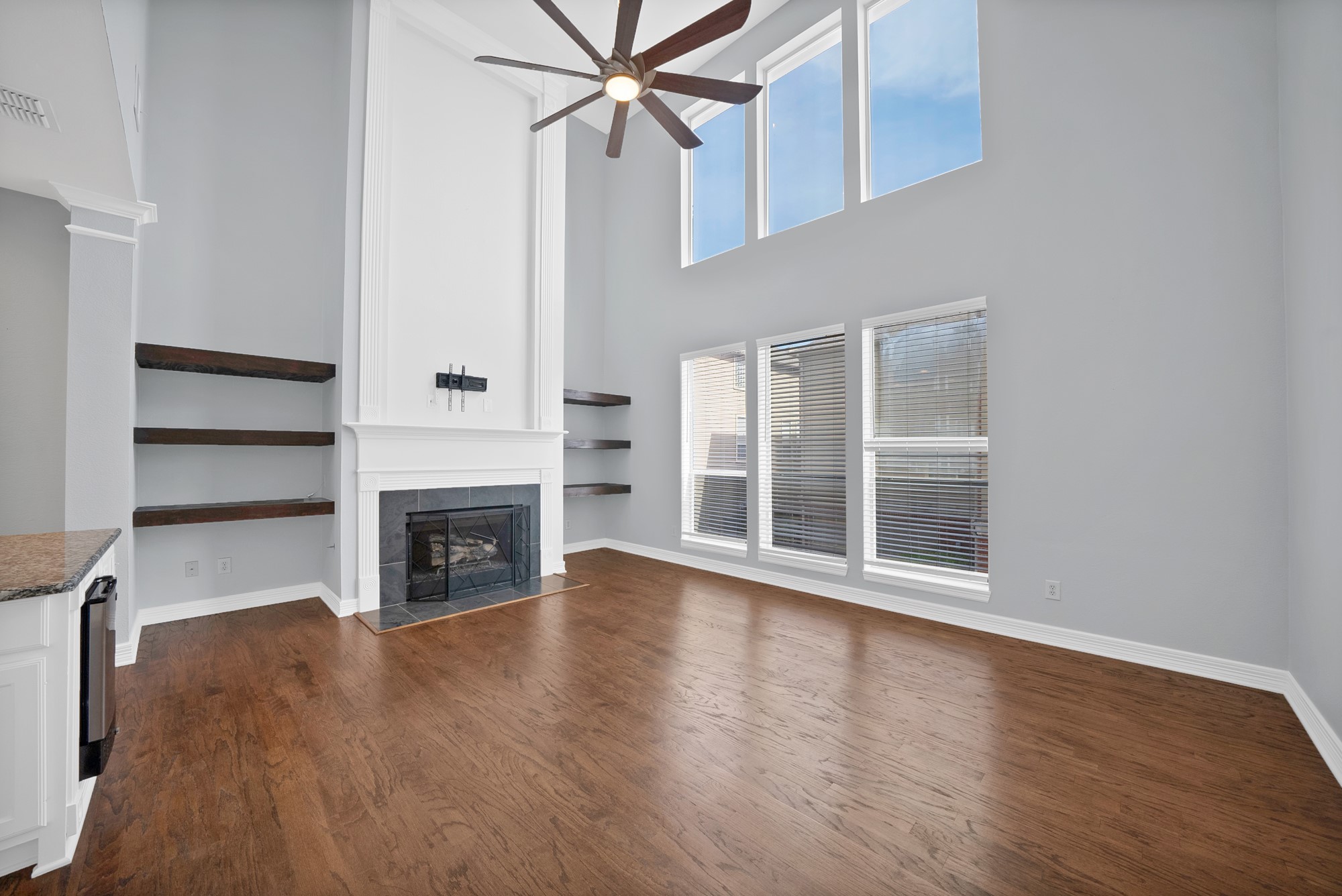 1015 W Bluff Street Fort Worth TX 76102