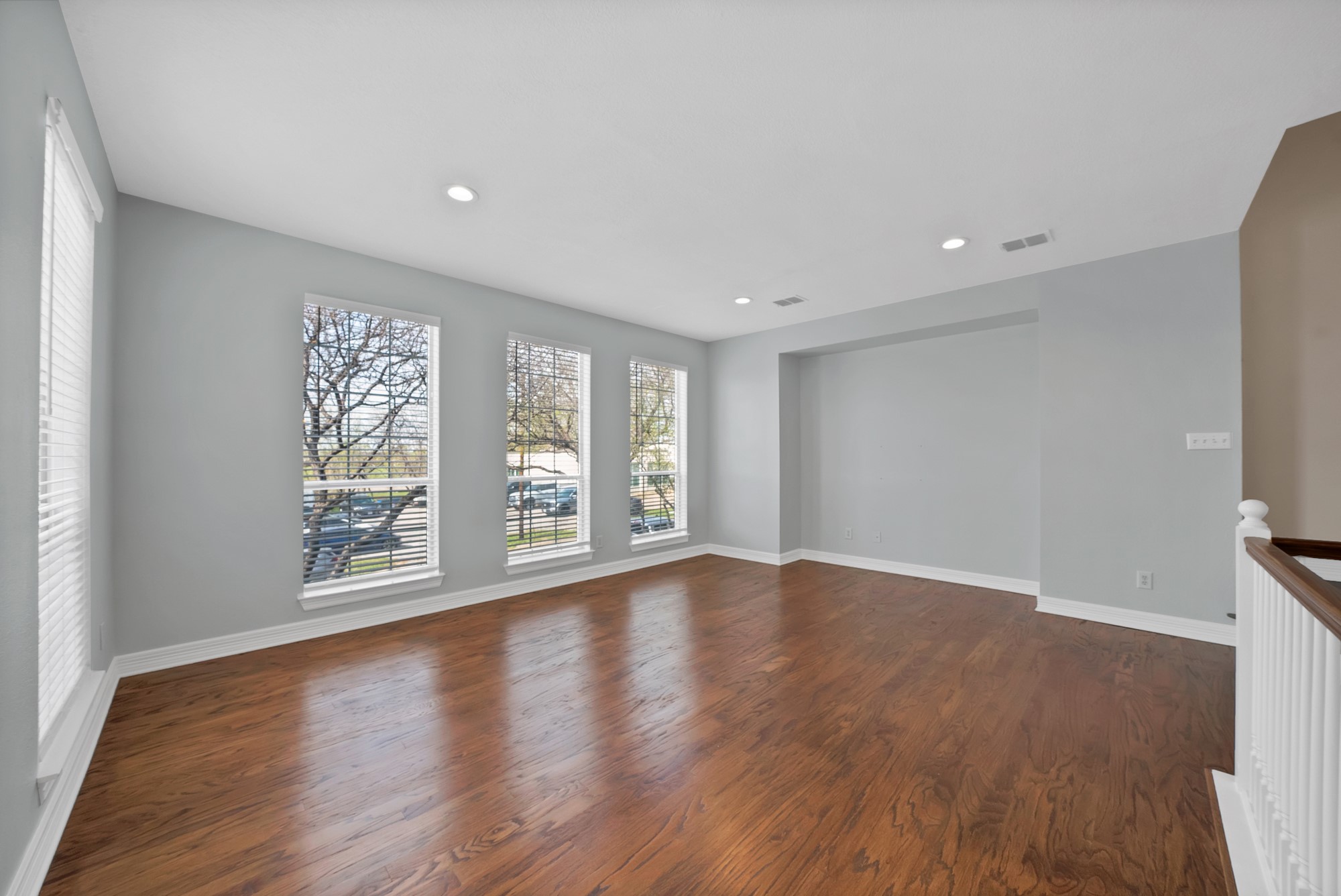 1015 W Bluff Street Fort Worth TX 76102