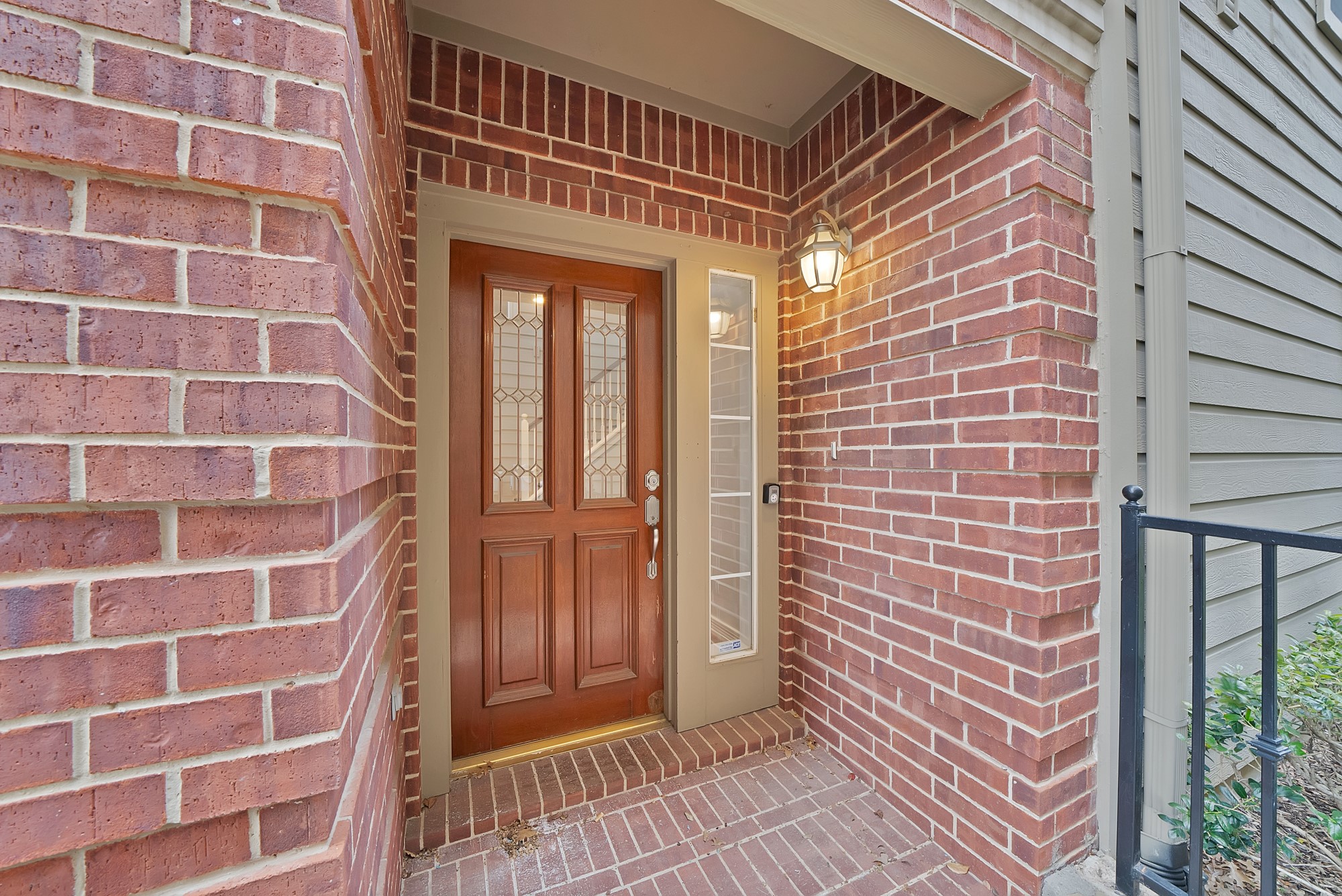 1015 W Bluff Street Fort Worth TX 76102