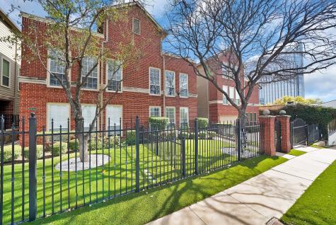 1015 W Bluff Street Fort Worth TX 76102