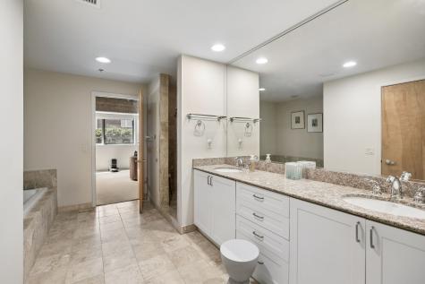 1999 Mckinney Avenue Dallas TX 75201