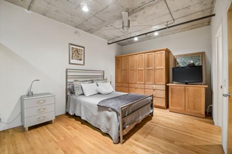 1999 Mckinney Avenue Dallas TX 75201