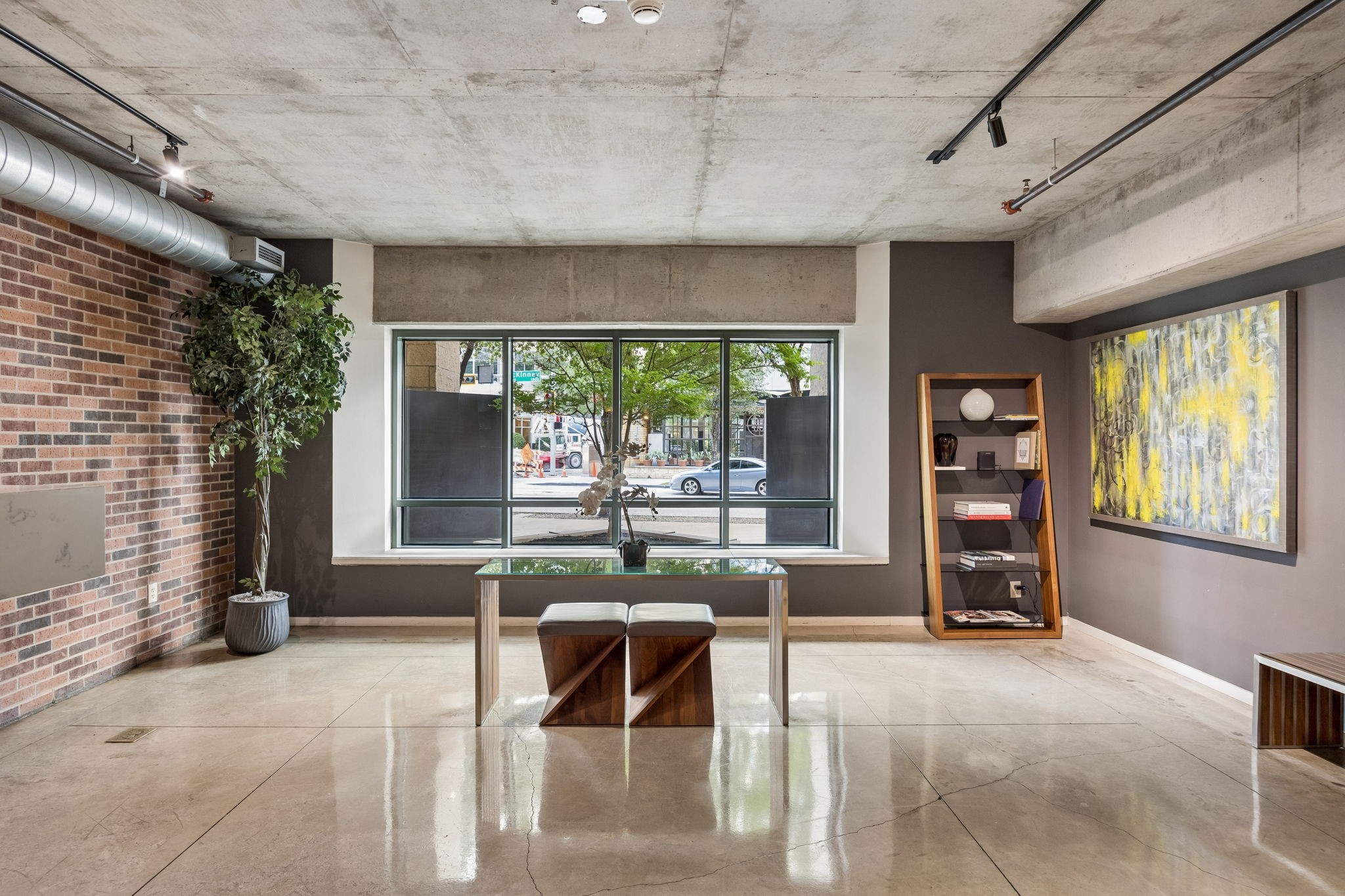 1999 Mckinney Avenue Dallas TX 75201