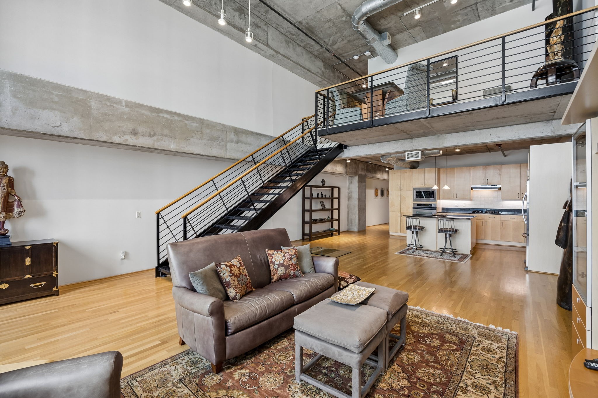 1999 Mckinney Avenue Dallas TX 75201
