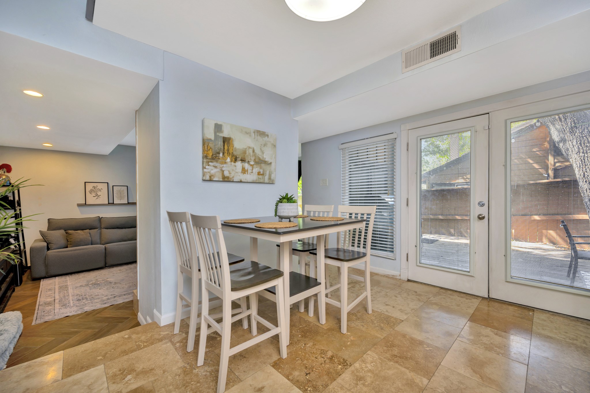 3115 Golden Oak Farmers Branch TX 75234