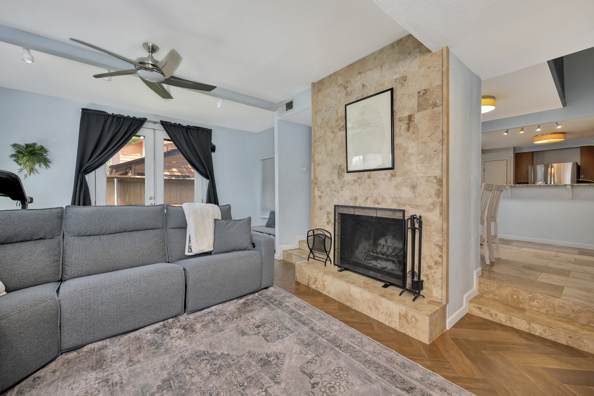 3115 Golden Oak Farmers Branch TX 75234