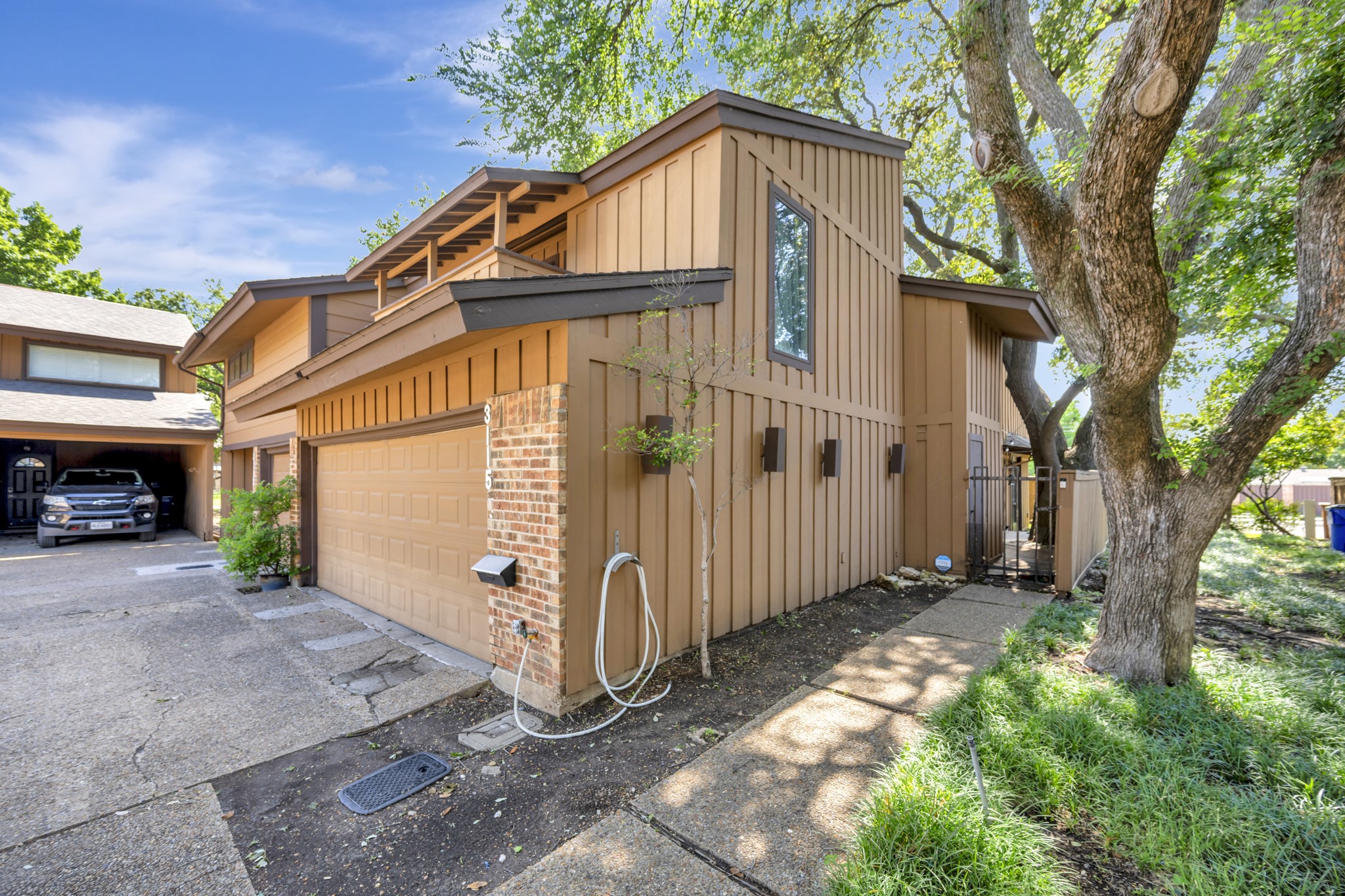 3115 Golden Oak Farmers Branch TX 75234