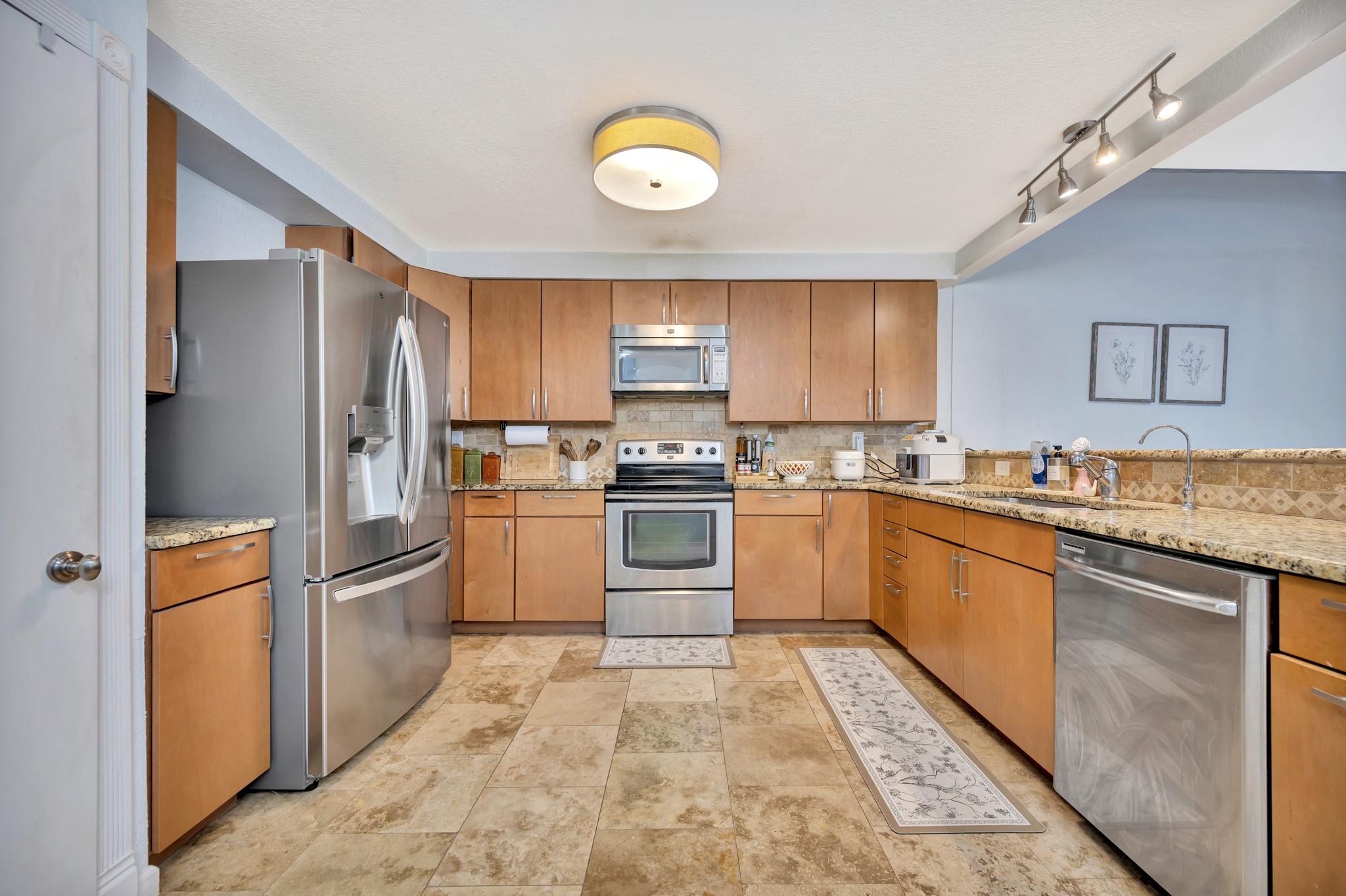3115 Golden Oak Farmers Branch TX 75234