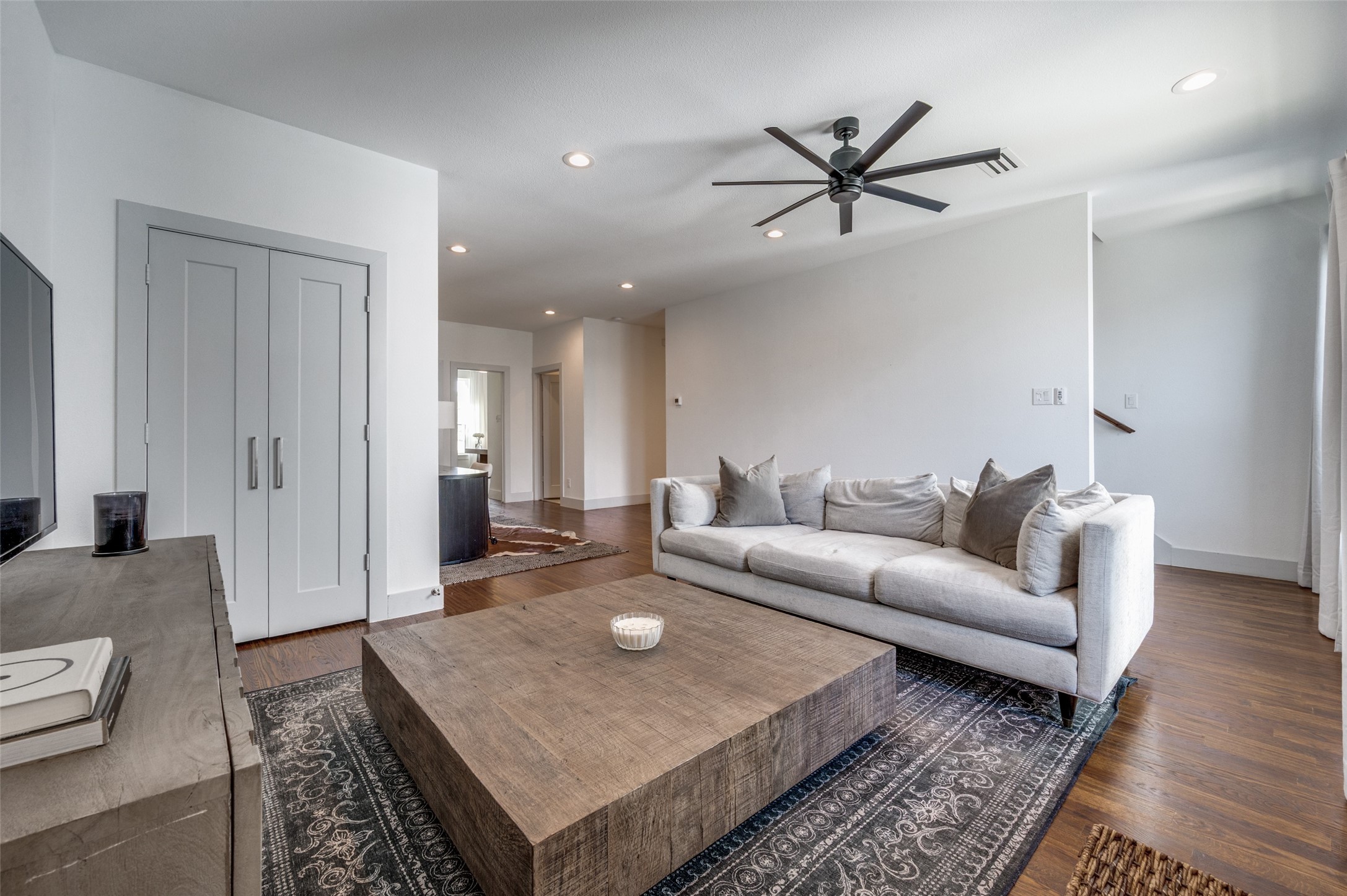 712 Rainwater Road Dallas TX 75218