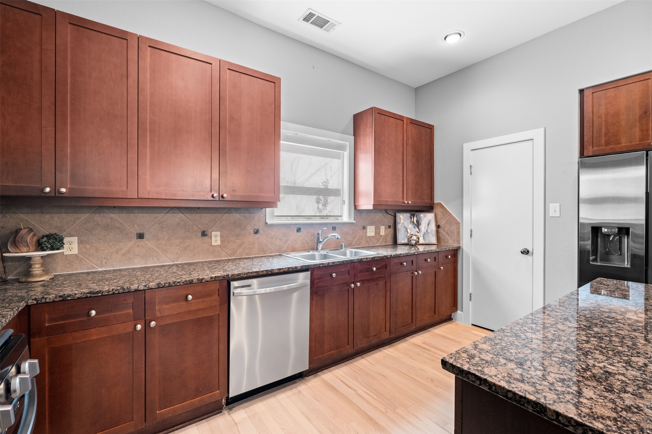 4830 Cedar Springs Road Dallas TX 75219