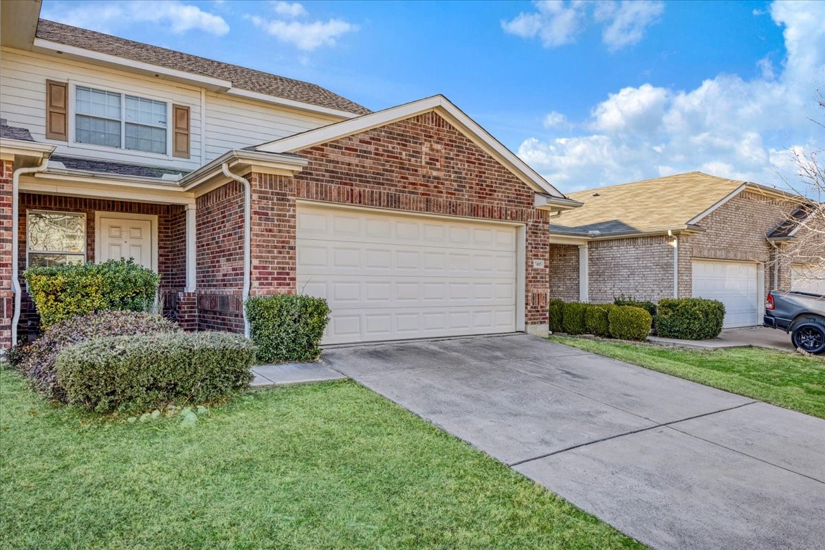 7405 Howling Coyote Lane Fort Worth TX 76131