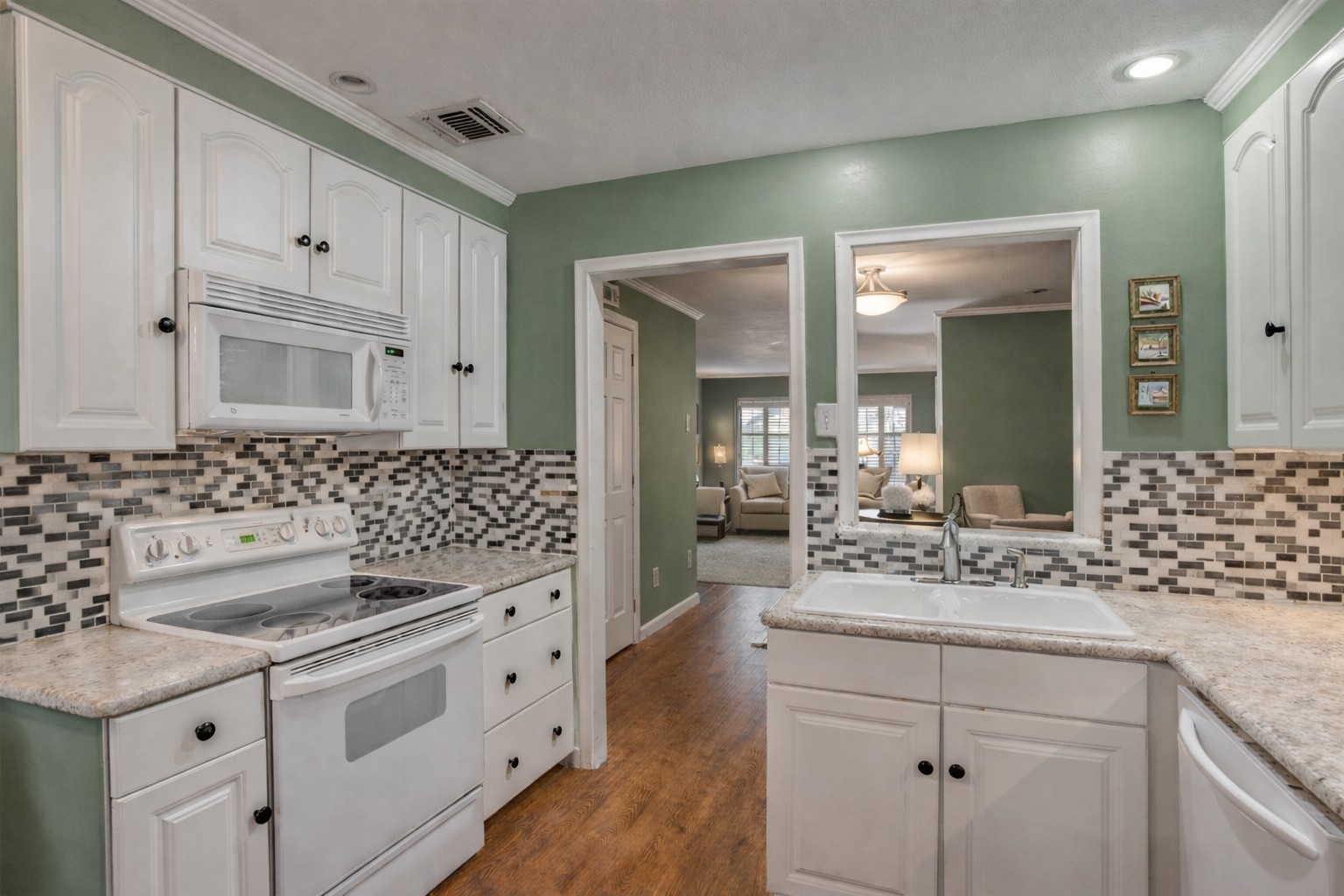 3011 Mahanna Springs Drive Dallas TX 75235