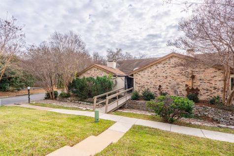 5941 Chimney Wood Circle Fort Worth TX 76112