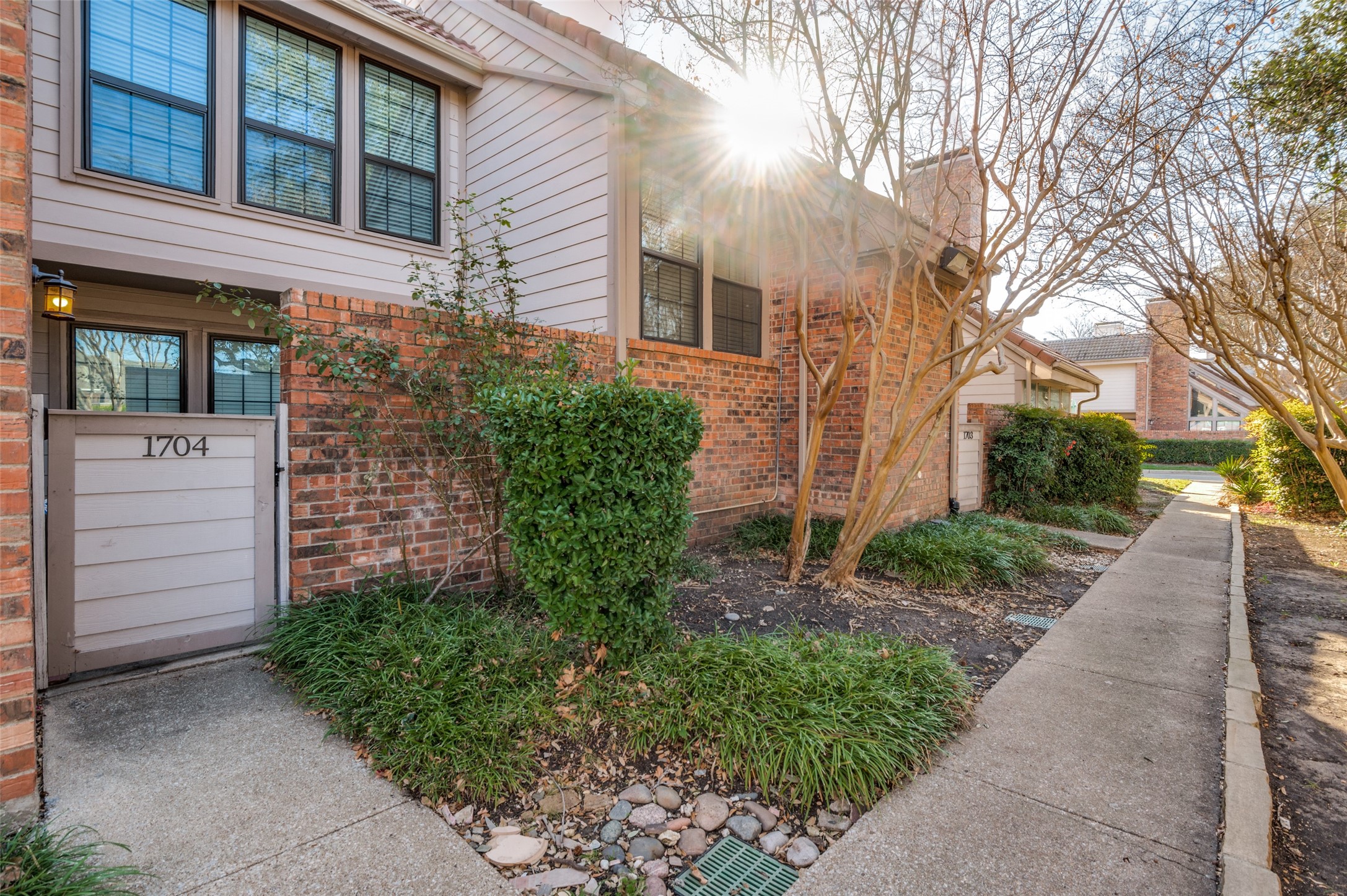 18240 Midway Road Dallas TX 75287