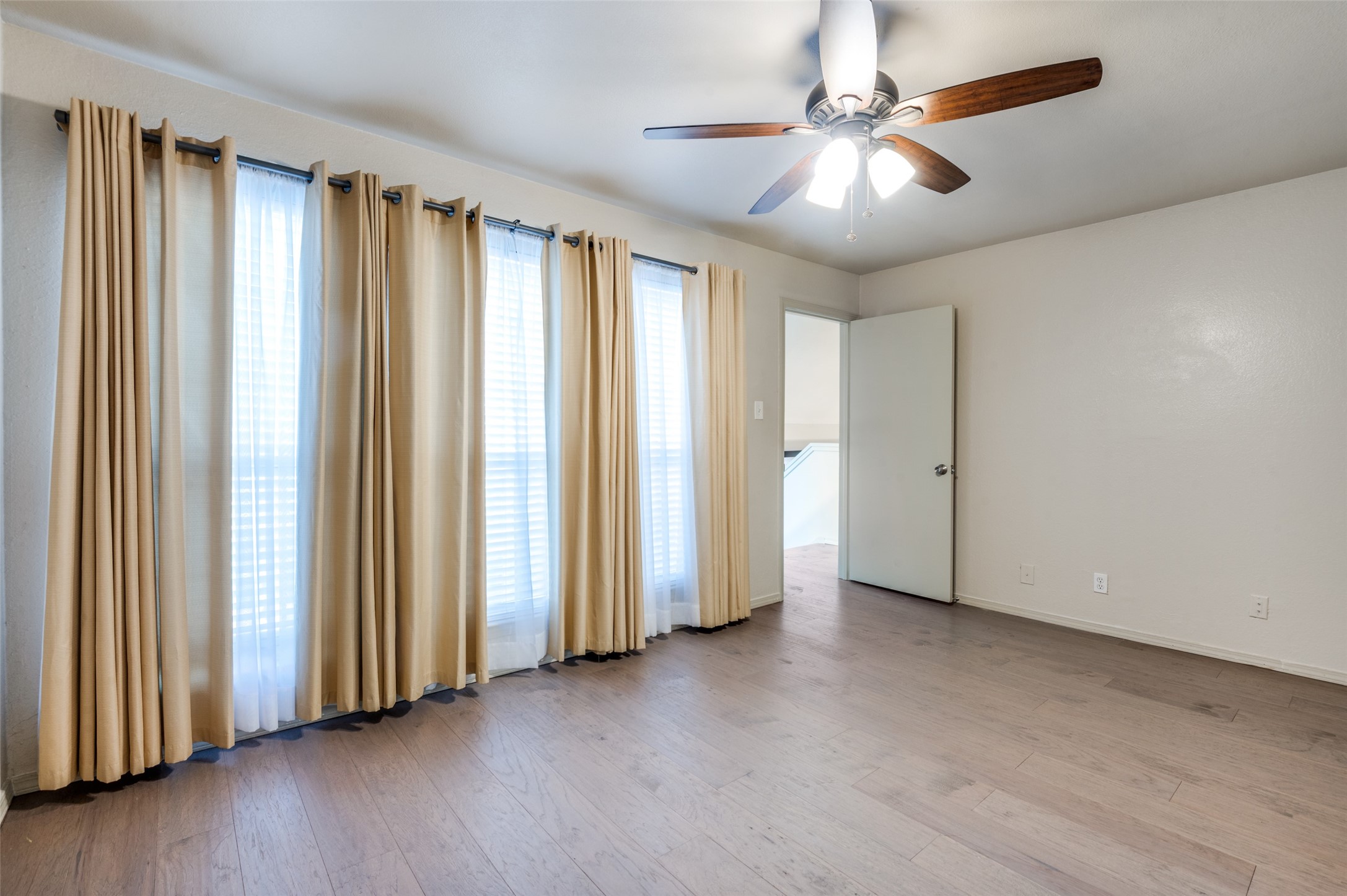 18240 Midway Road Dallas TX 75287