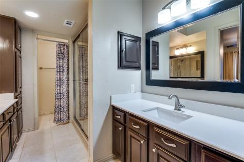 18240 Midway Road Dallas TX 75287