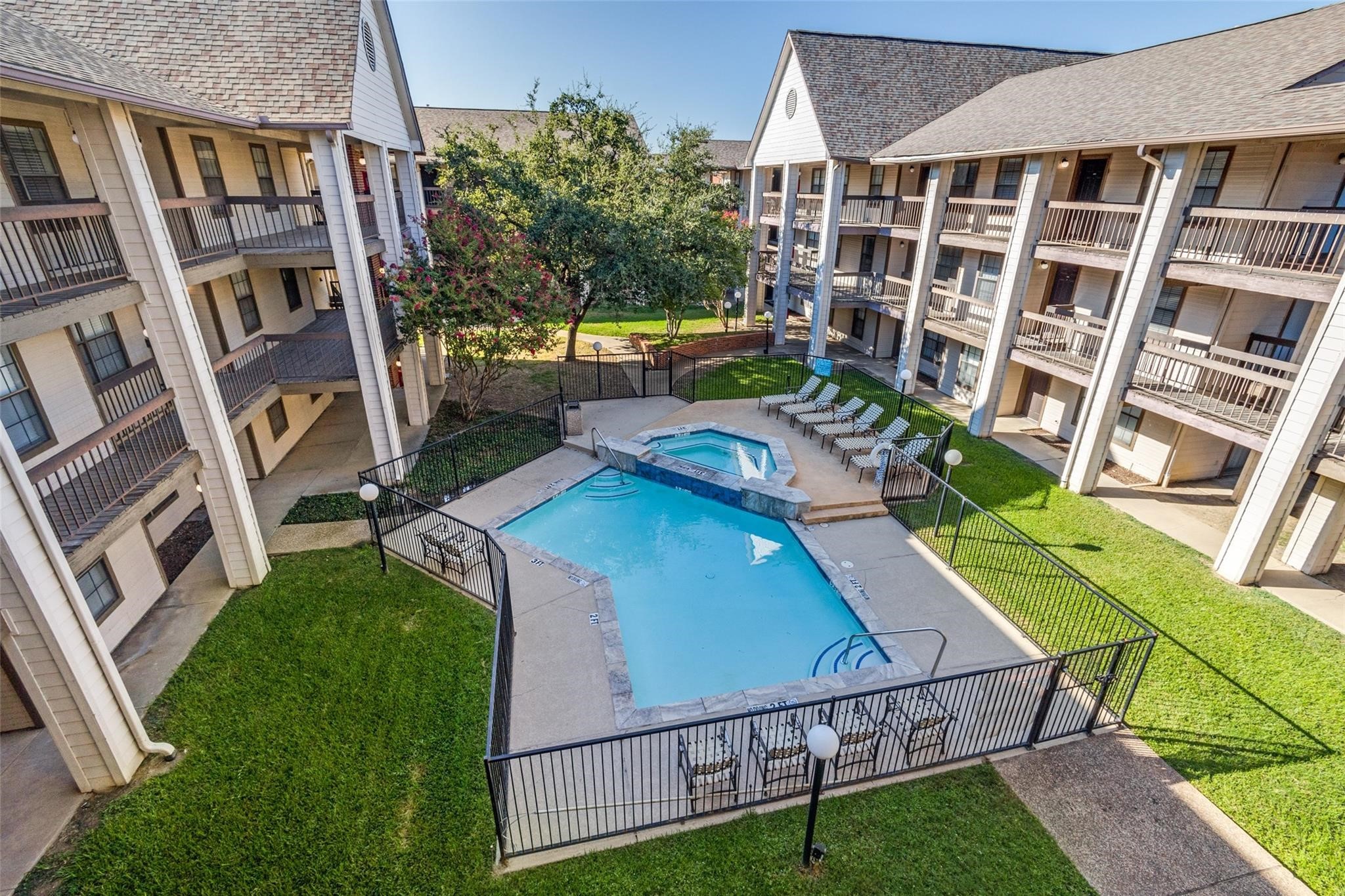 218 N Texas Boulevard Denton TX 76201