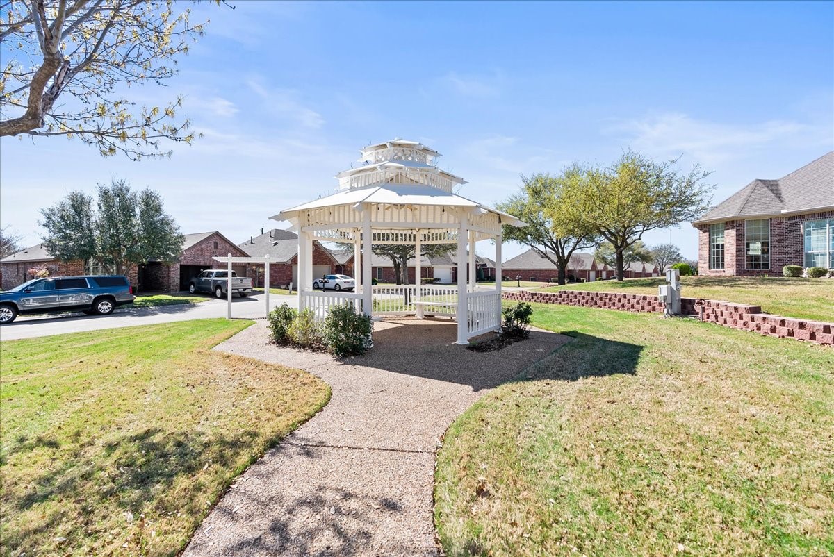 942 Cresthill Drive Cedar Hill TX 75104