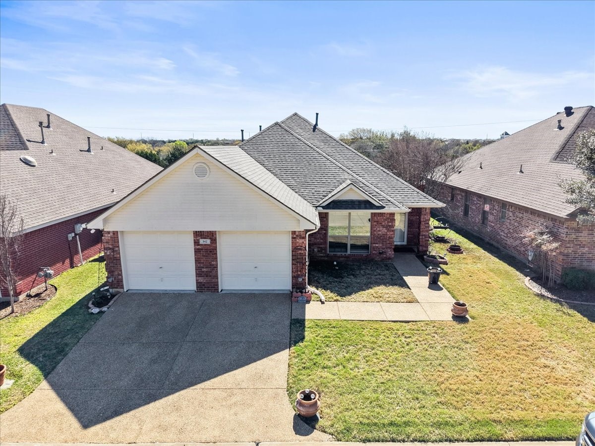 942 Cresthill Drive Cedar Hill TX 75104