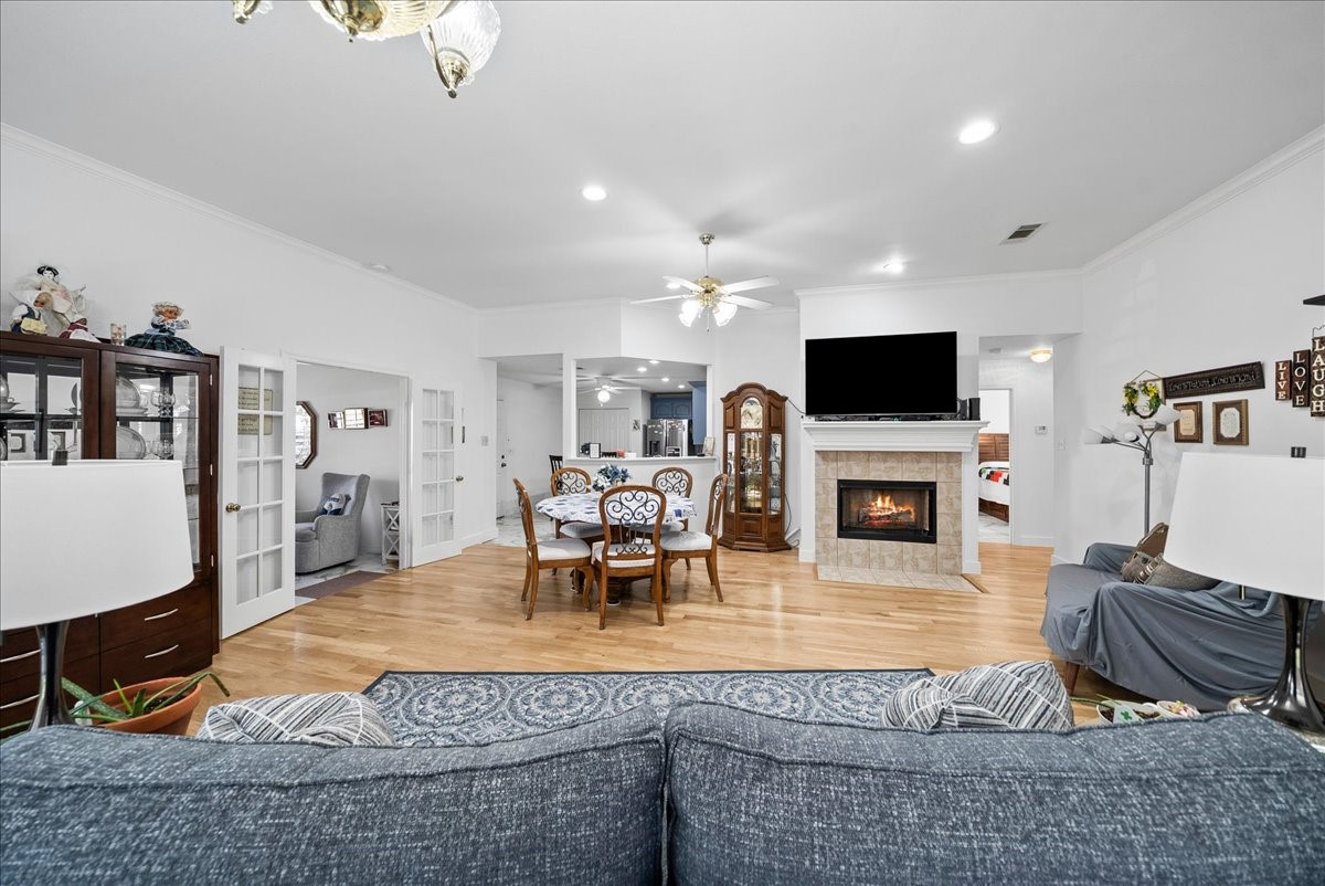 942 Cresthill Drive Cedar Hill TX 75104