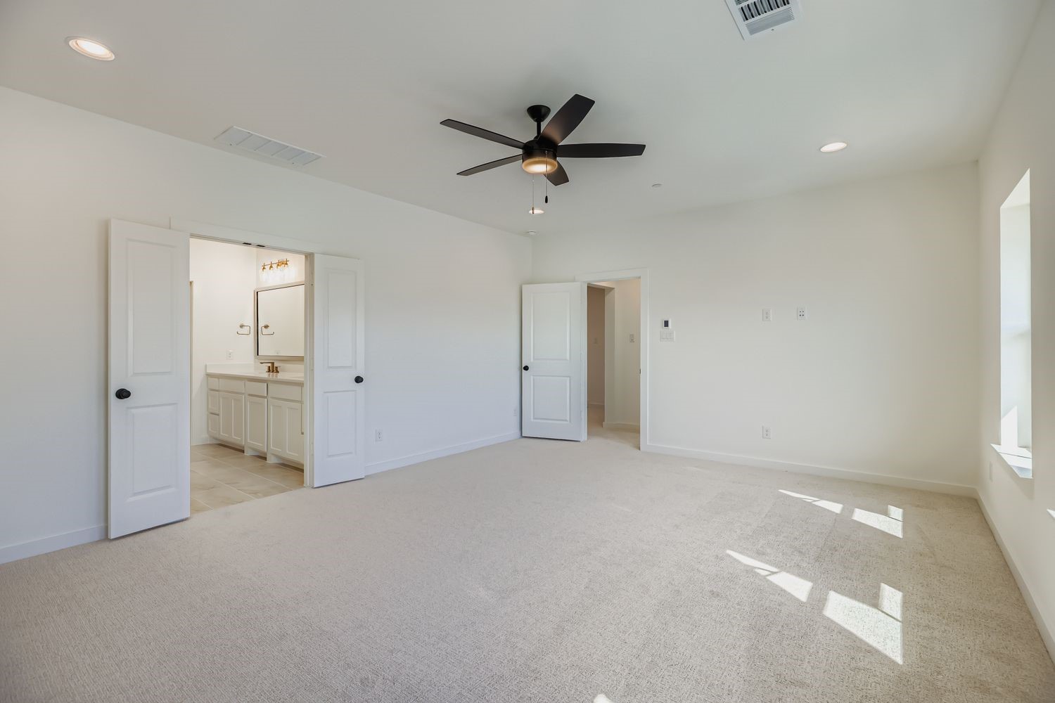 620 Sir Christopher Street Lewisville TX 75056