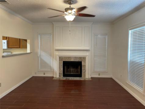 1611 Maybrook Court Arlington TX 76014