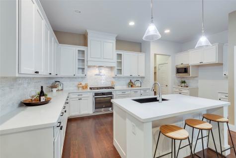 323 Templeton Drive Fort Worth TX 76107