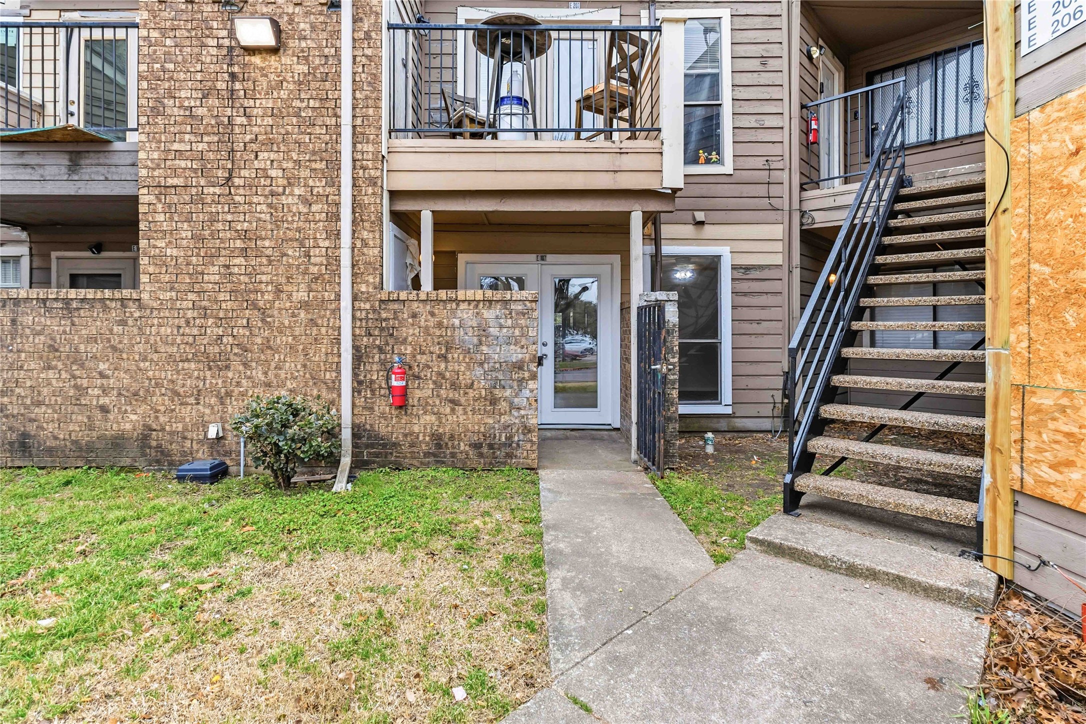 9809 Walnut Street Dallas TX 75243