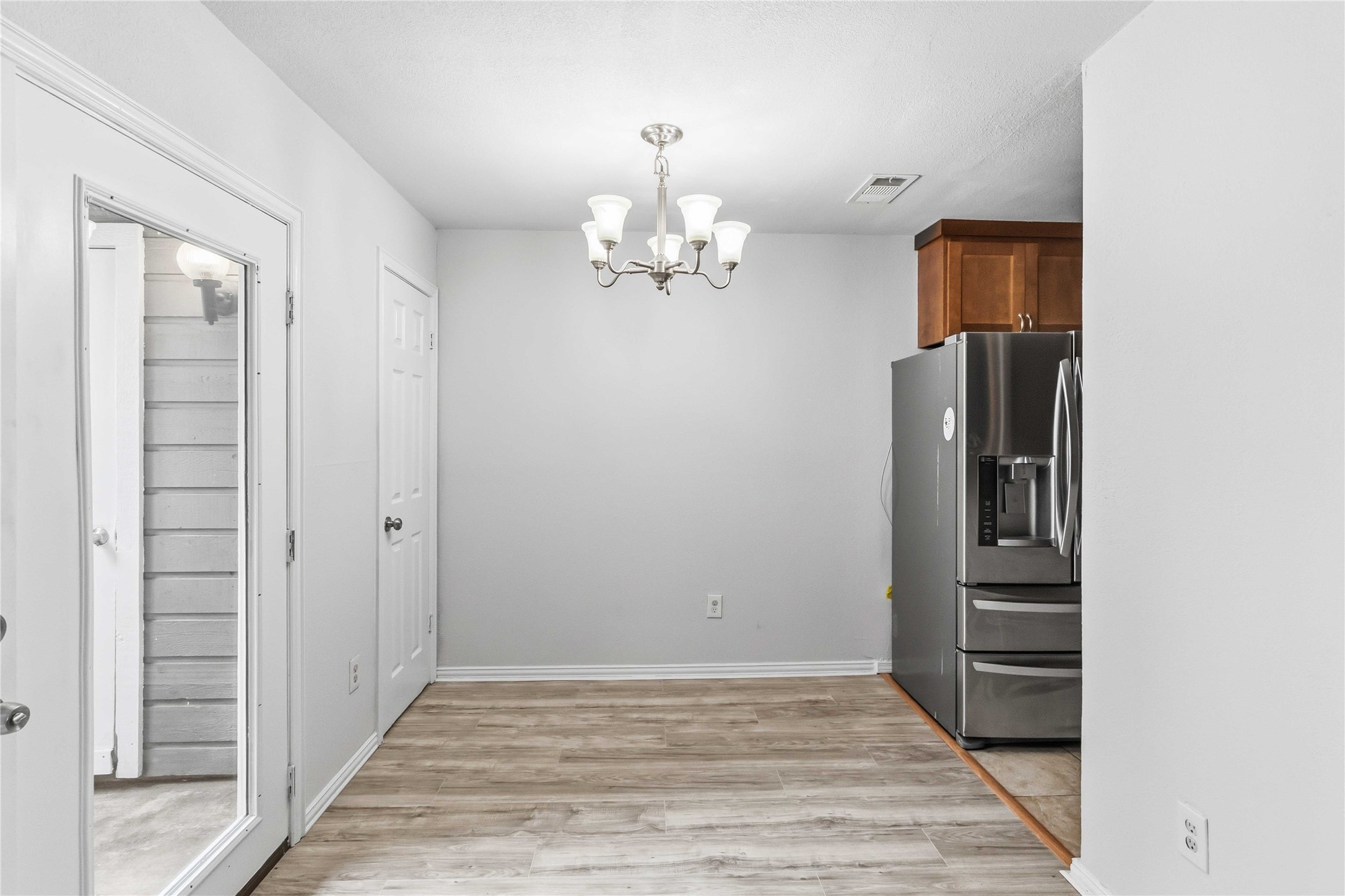 9809 Walnut Street Dallas TX 75243
