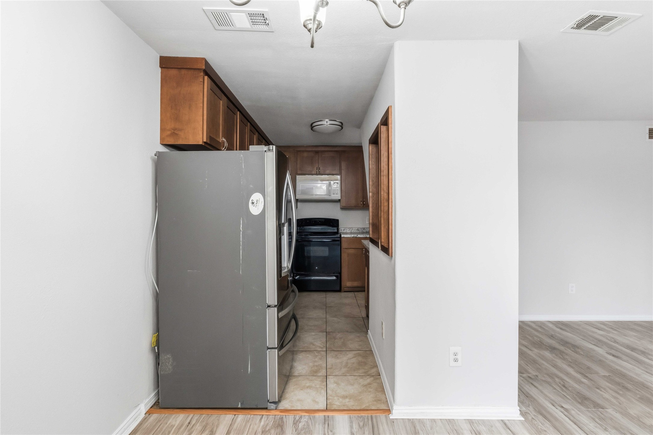 9809 Walnut Street Dallas TX 75243
