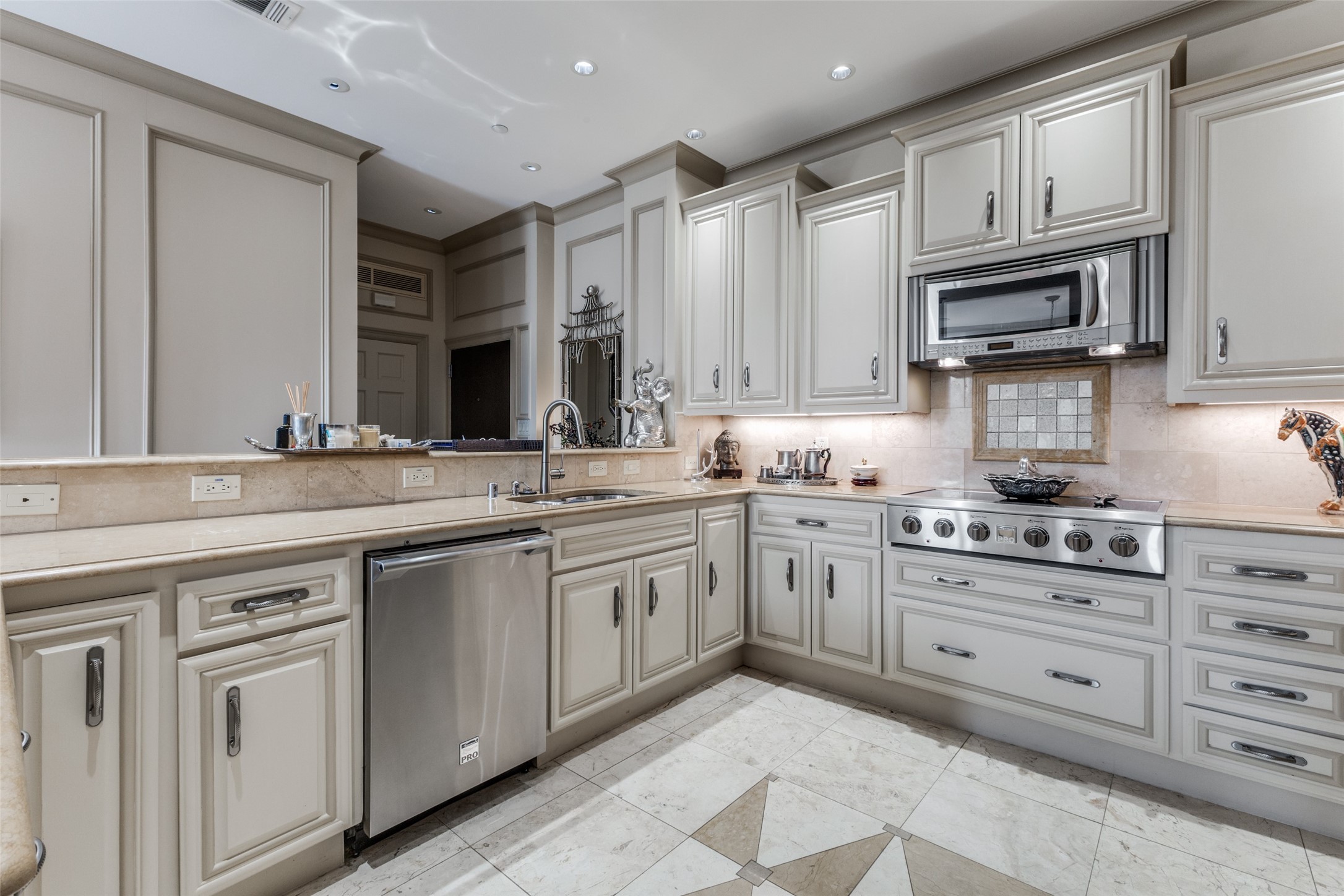 5909 Luther Lane Dallas TX 75225