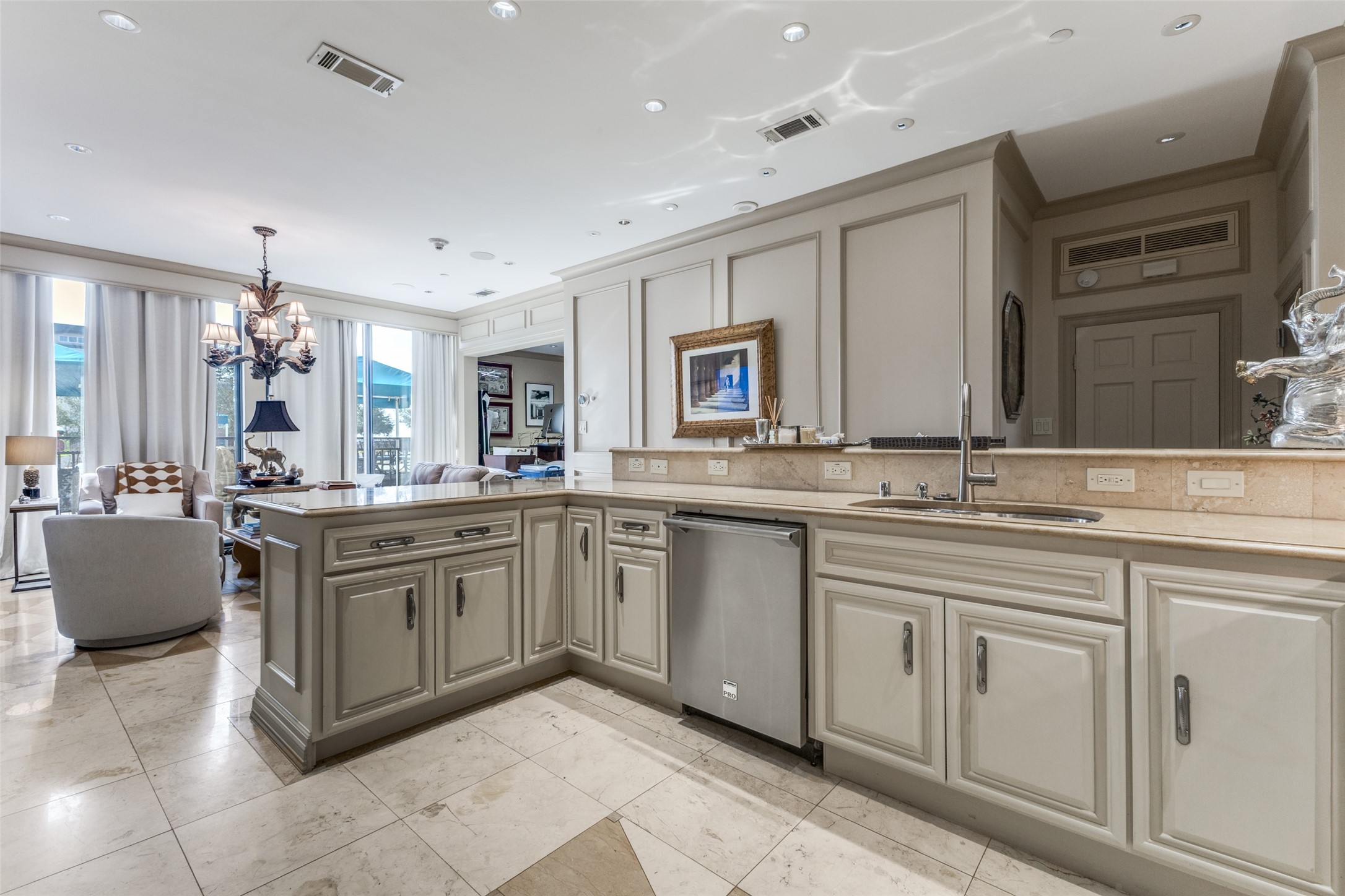 5909 Luther Lane Dallas TX 75225