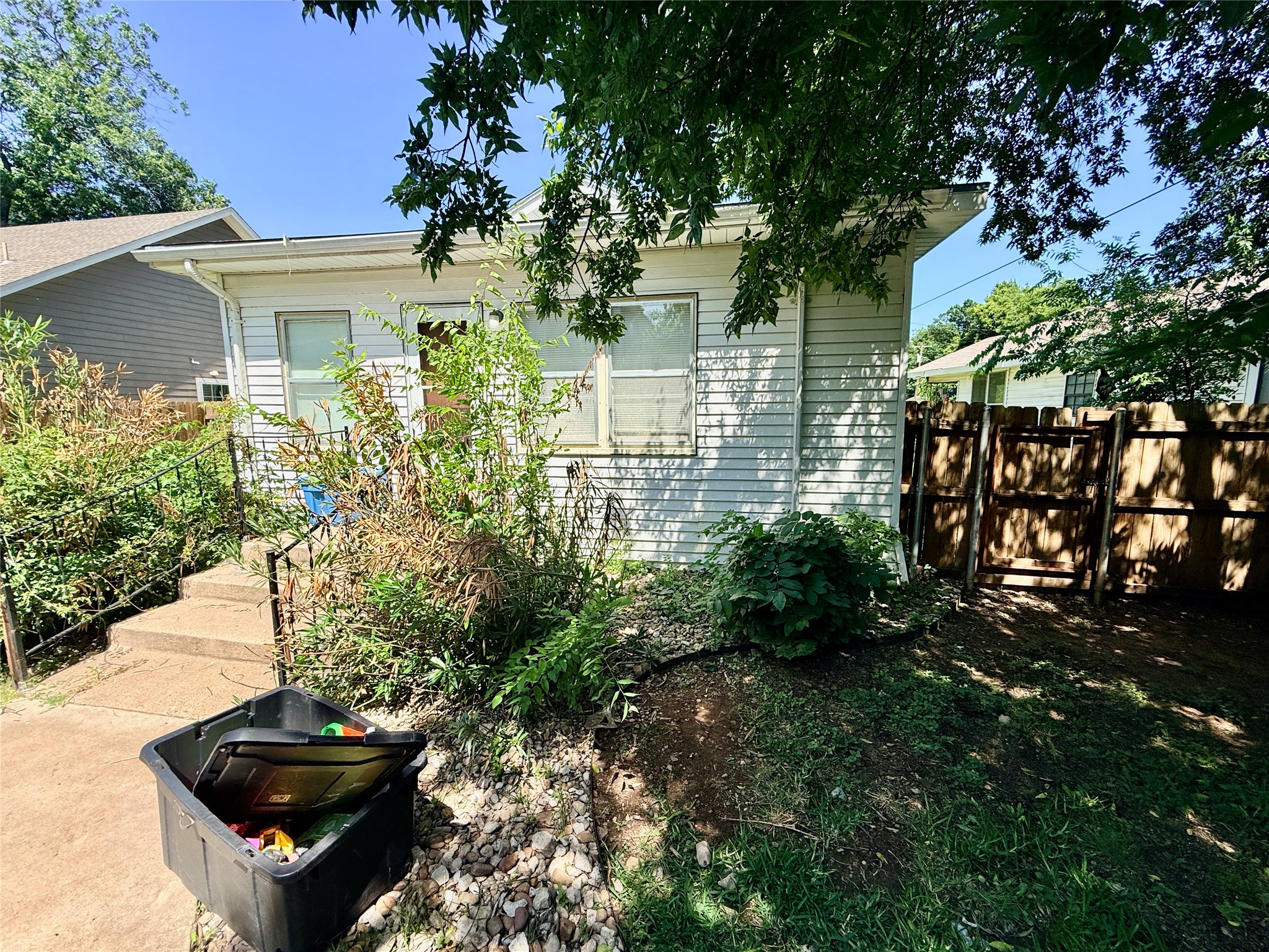 922 Plum Street Graham TX 76450