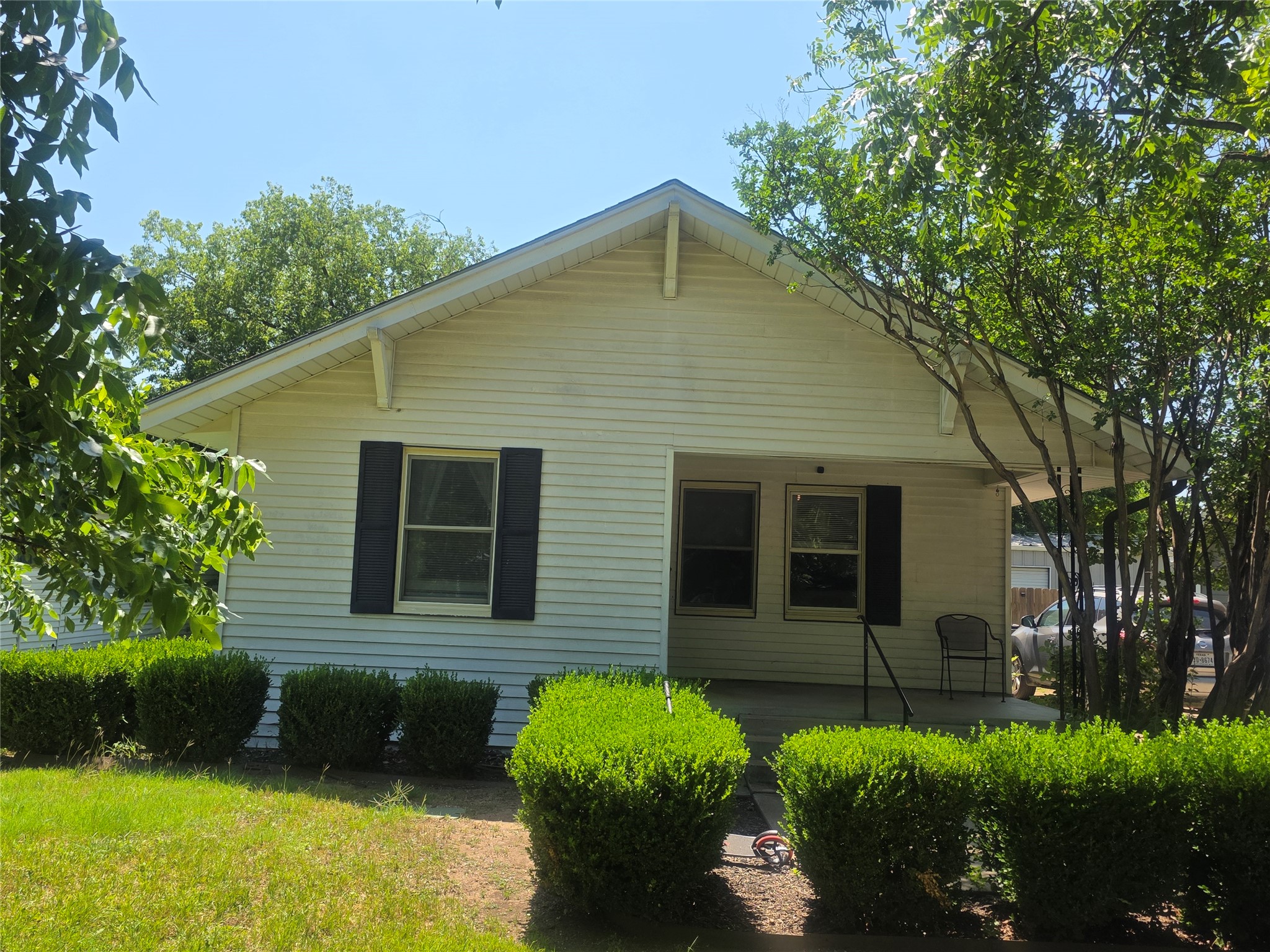 922 Plum Street Graham TX 76450