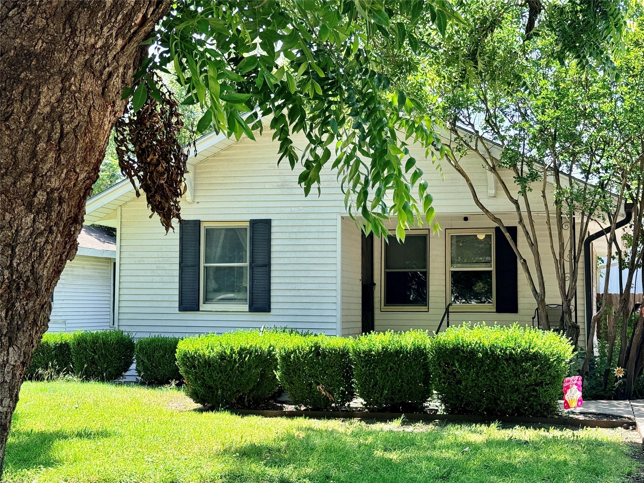 922 Plum Street Graham TX 76450