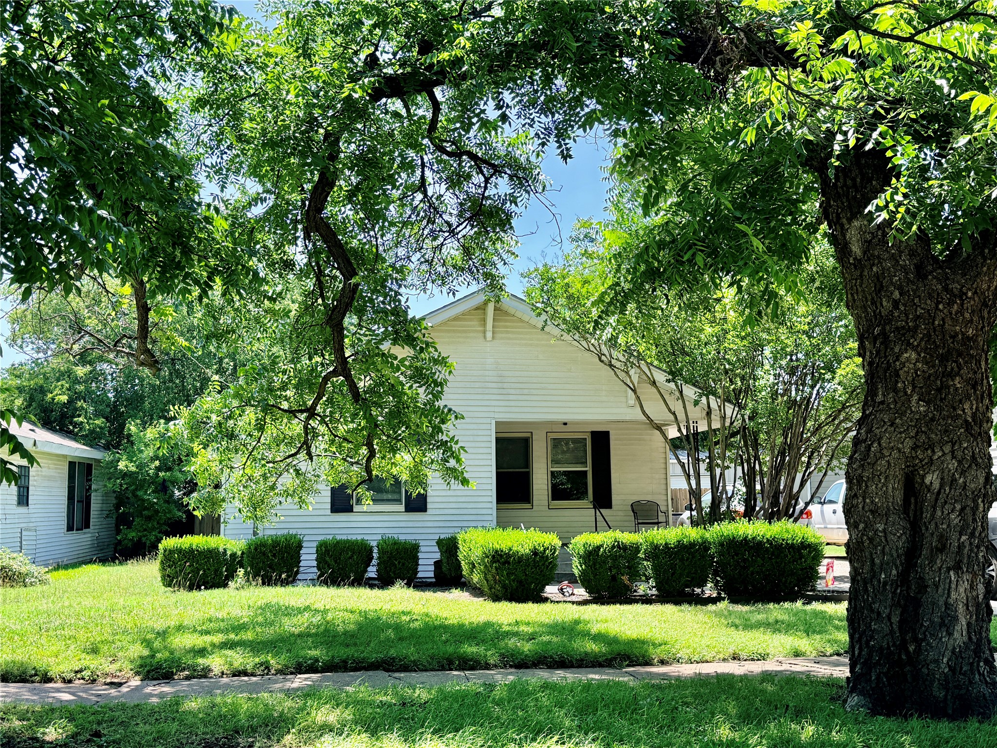 922 Plum Street Graham TX 76450