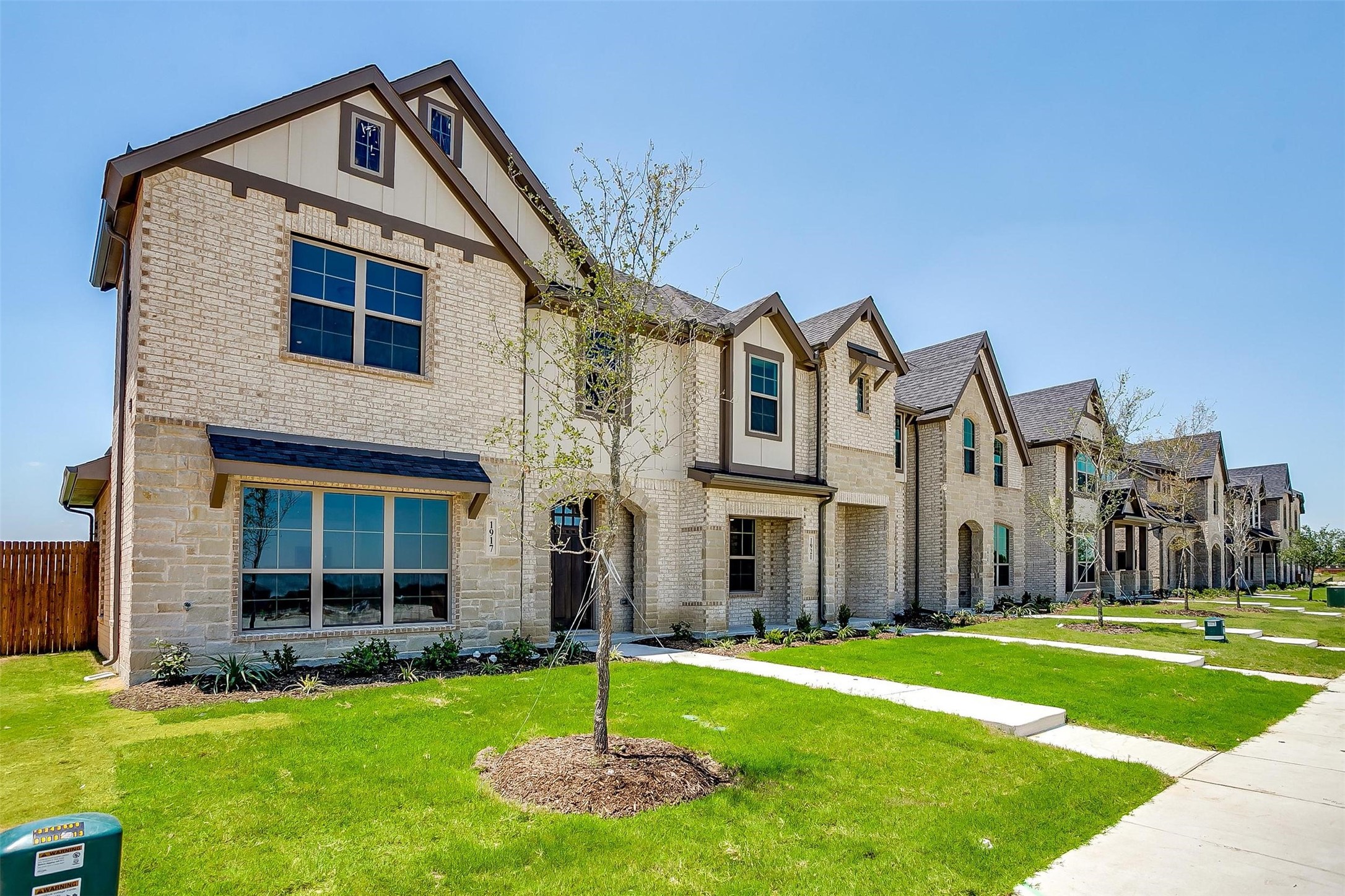 815 Homeplace Circle Mansfield TX 76063