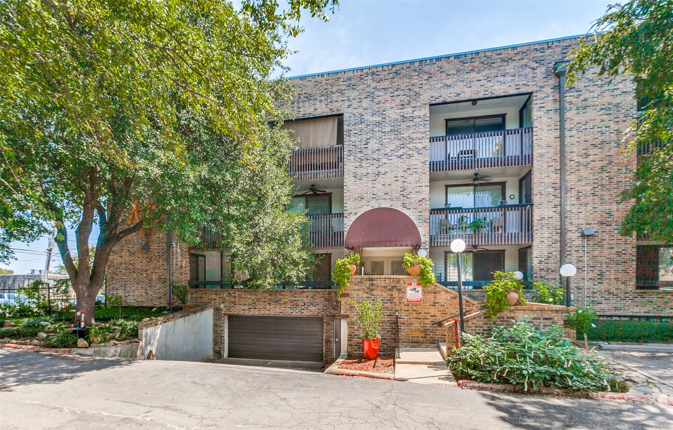 6122 Ridgecrest Road Dallas TX 75231