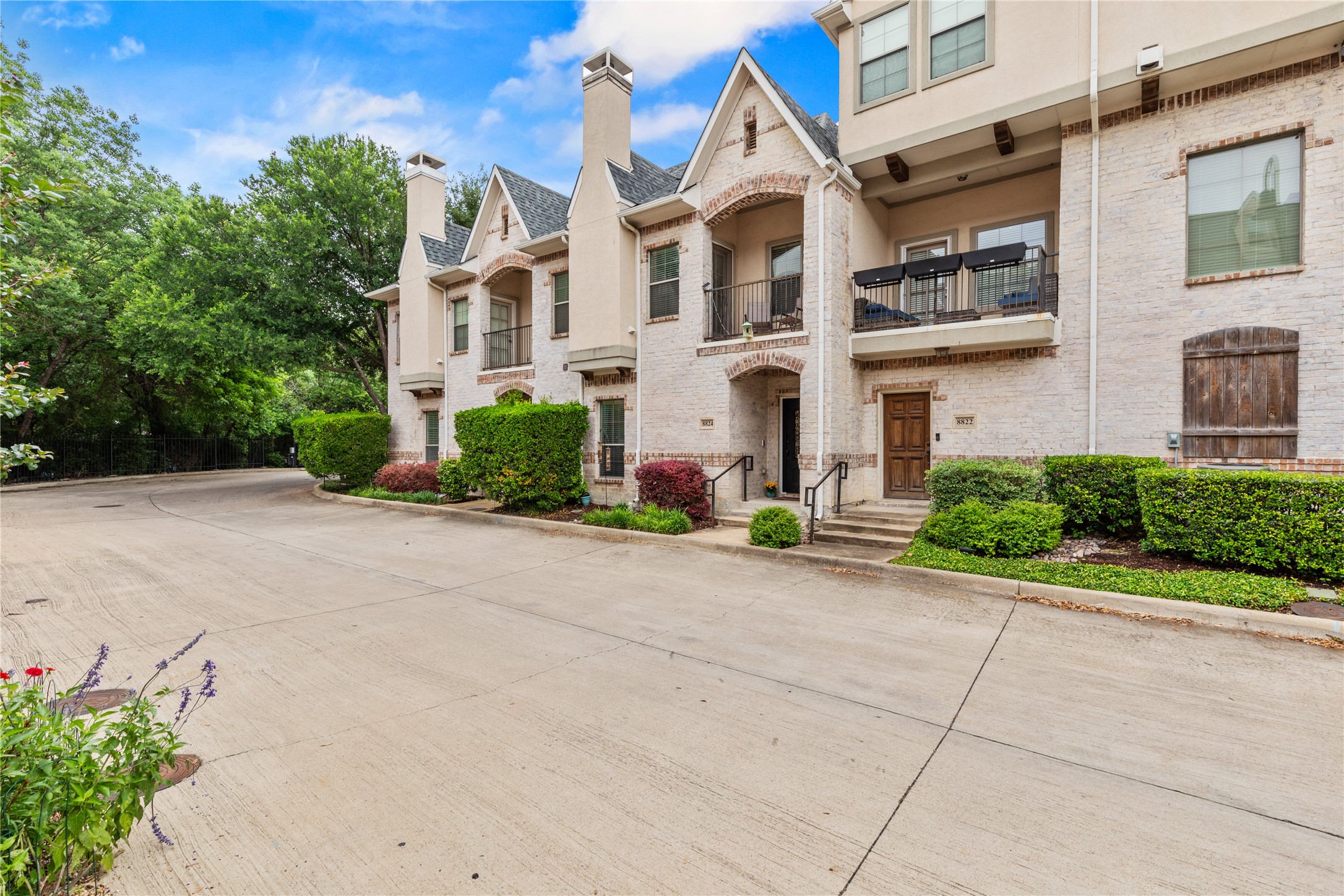 8824 Tudor Place Dallas TX 75228