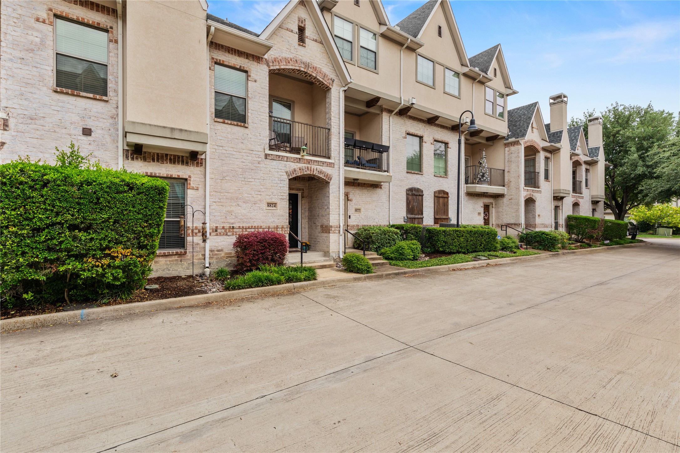 8824 Tudor Place Dallas TX 75228