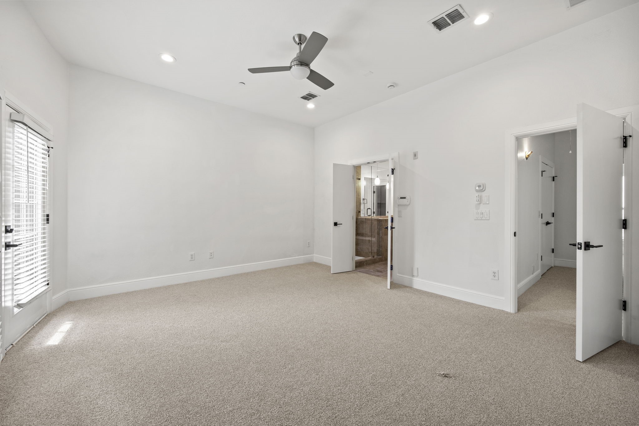 3200 Ross Avenue Dallas TX 75204
