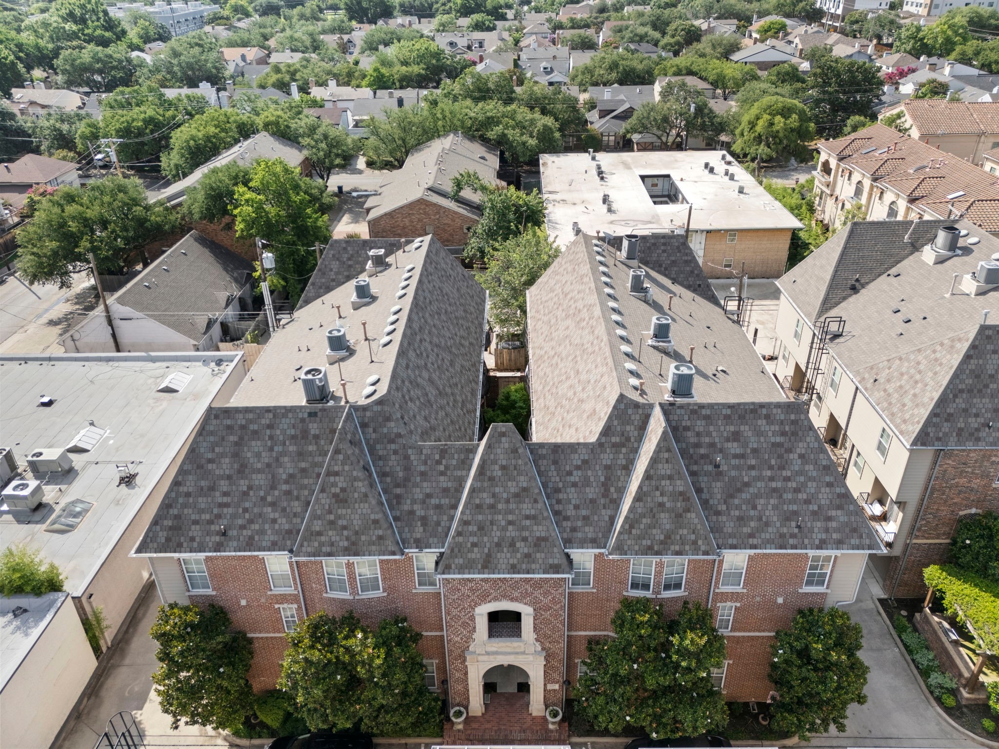 3200 Ross Avenue Dallas TX 75204