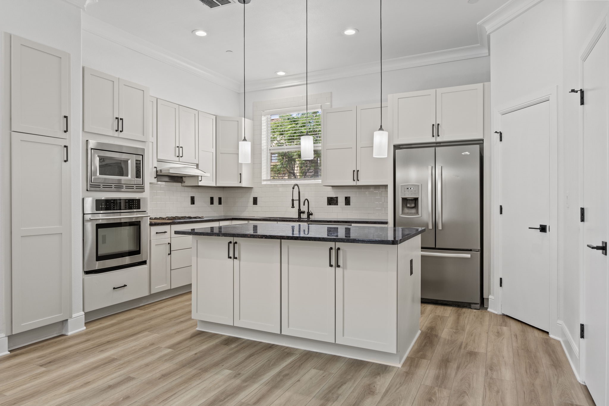3200 Ross Avenue Dallas TX 75204