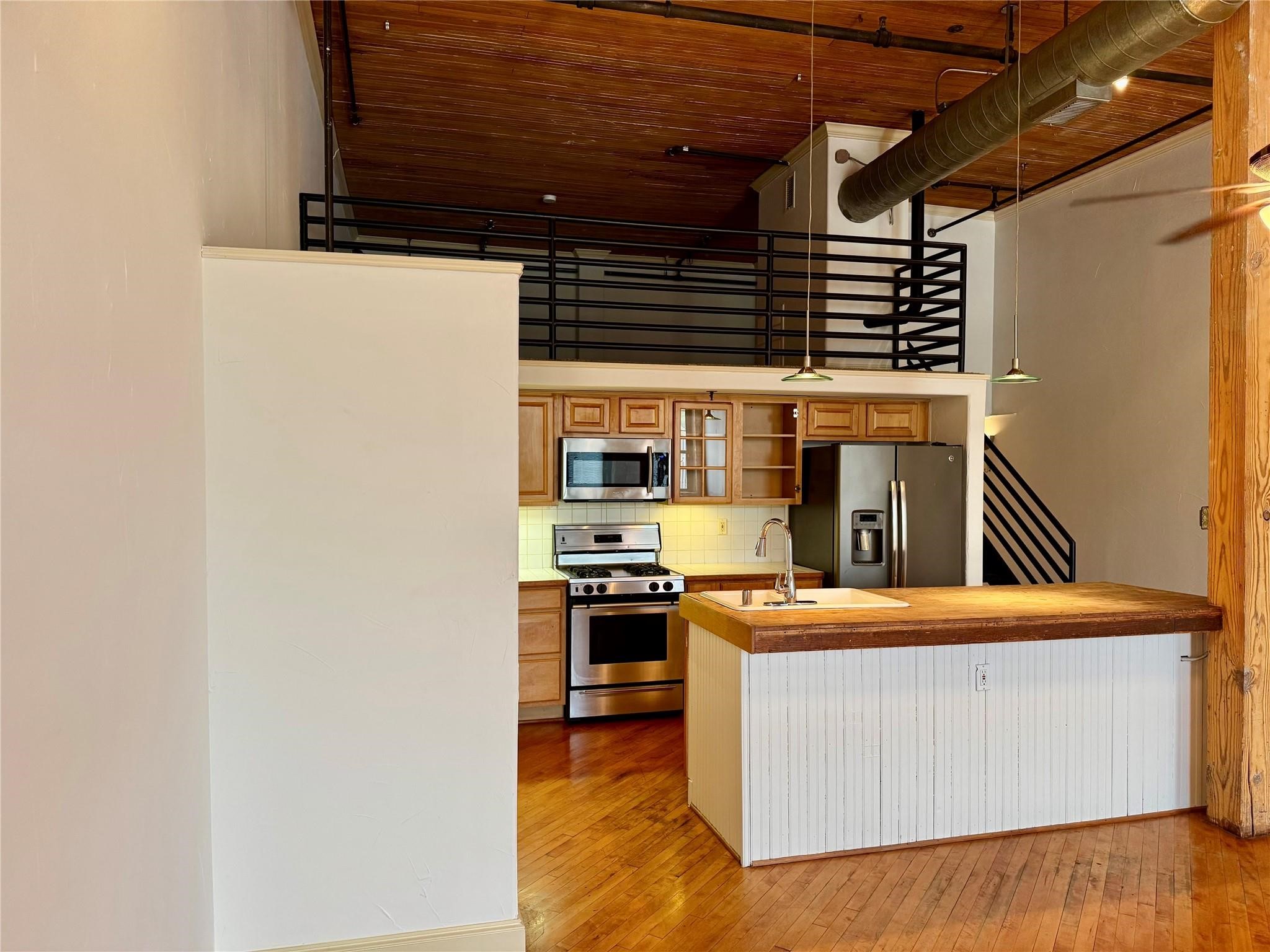 3026 Commerce Street Dallas TX 75226