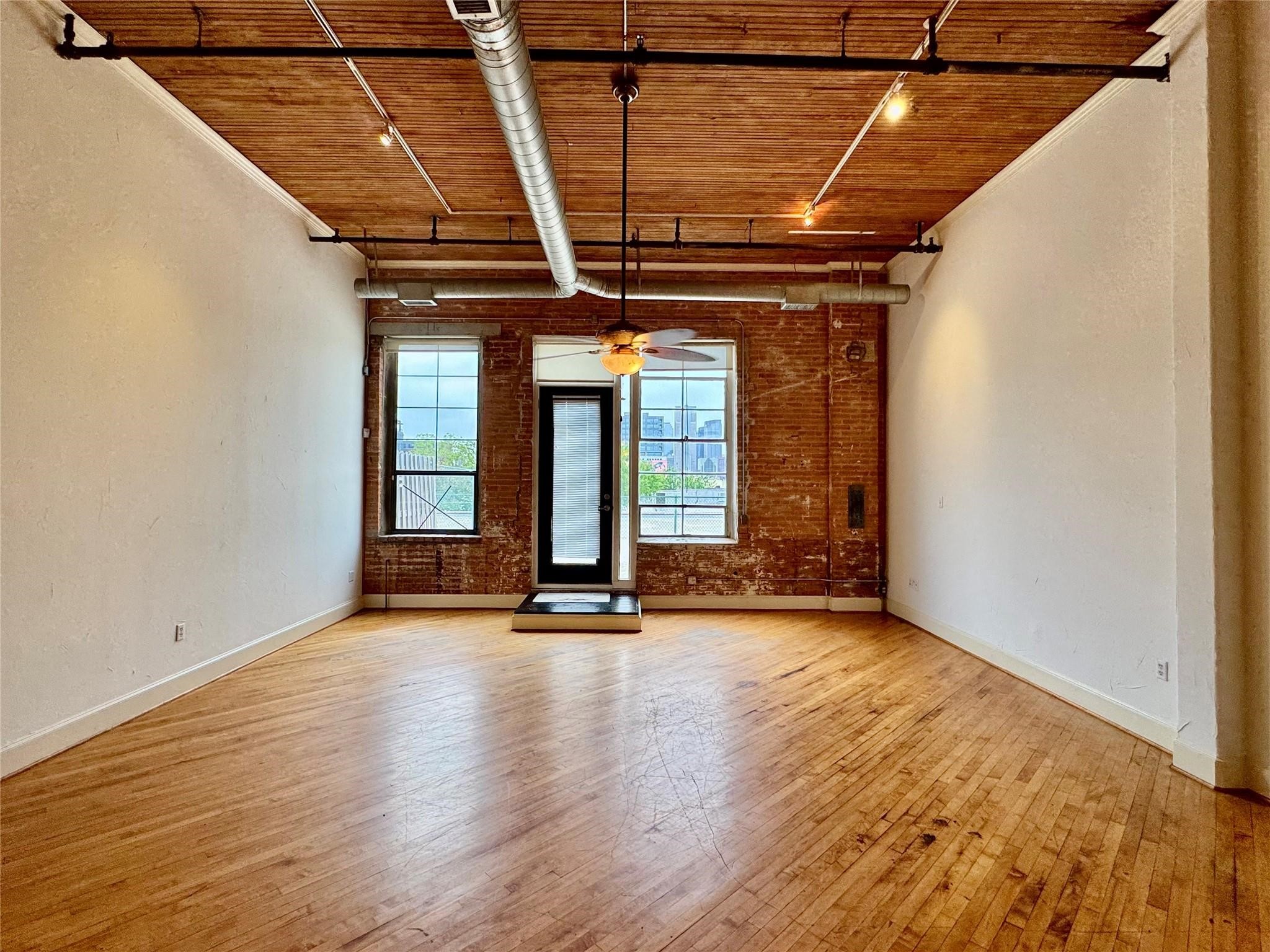 3026 Commerce Street Dallas TX 75226