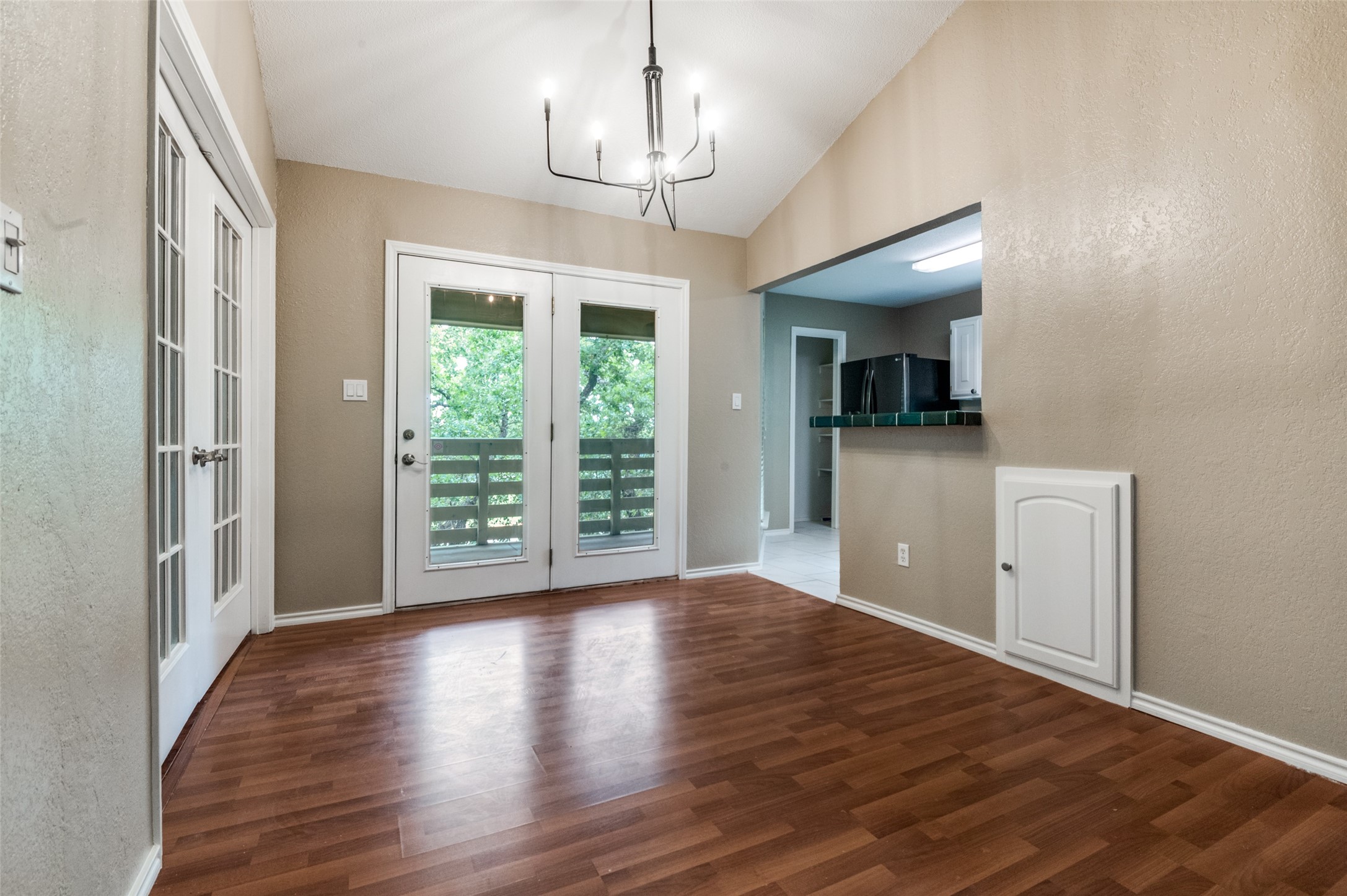 4502 Forestgate Drive Arlington TX 76017
