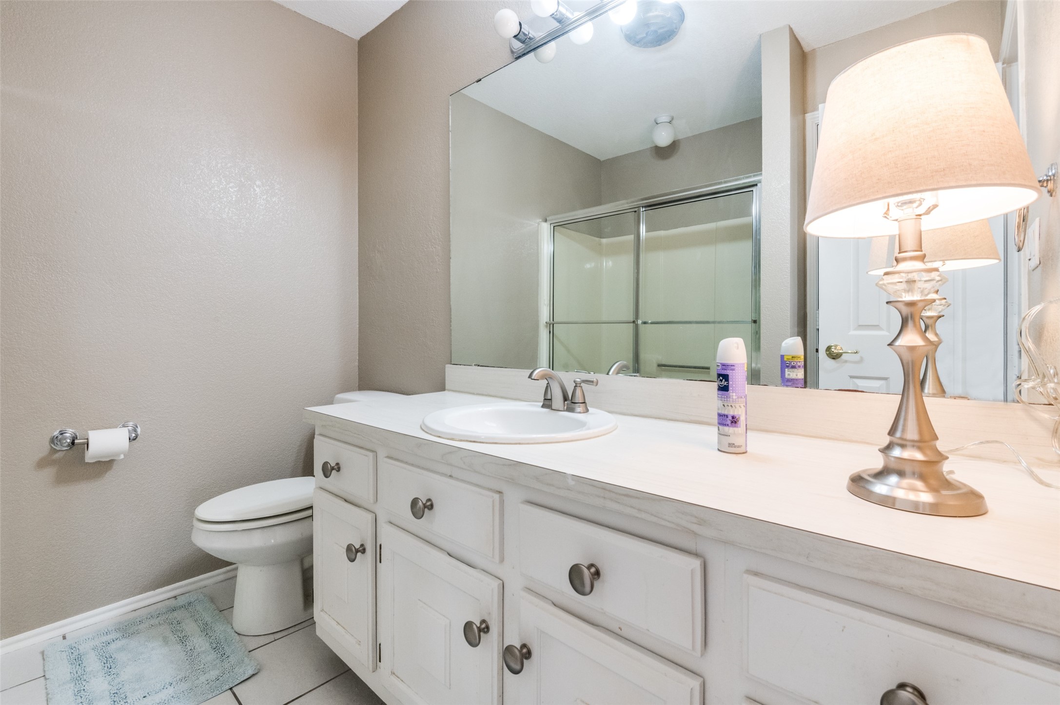 4502 Forestgate Drive Arlington TX 76017